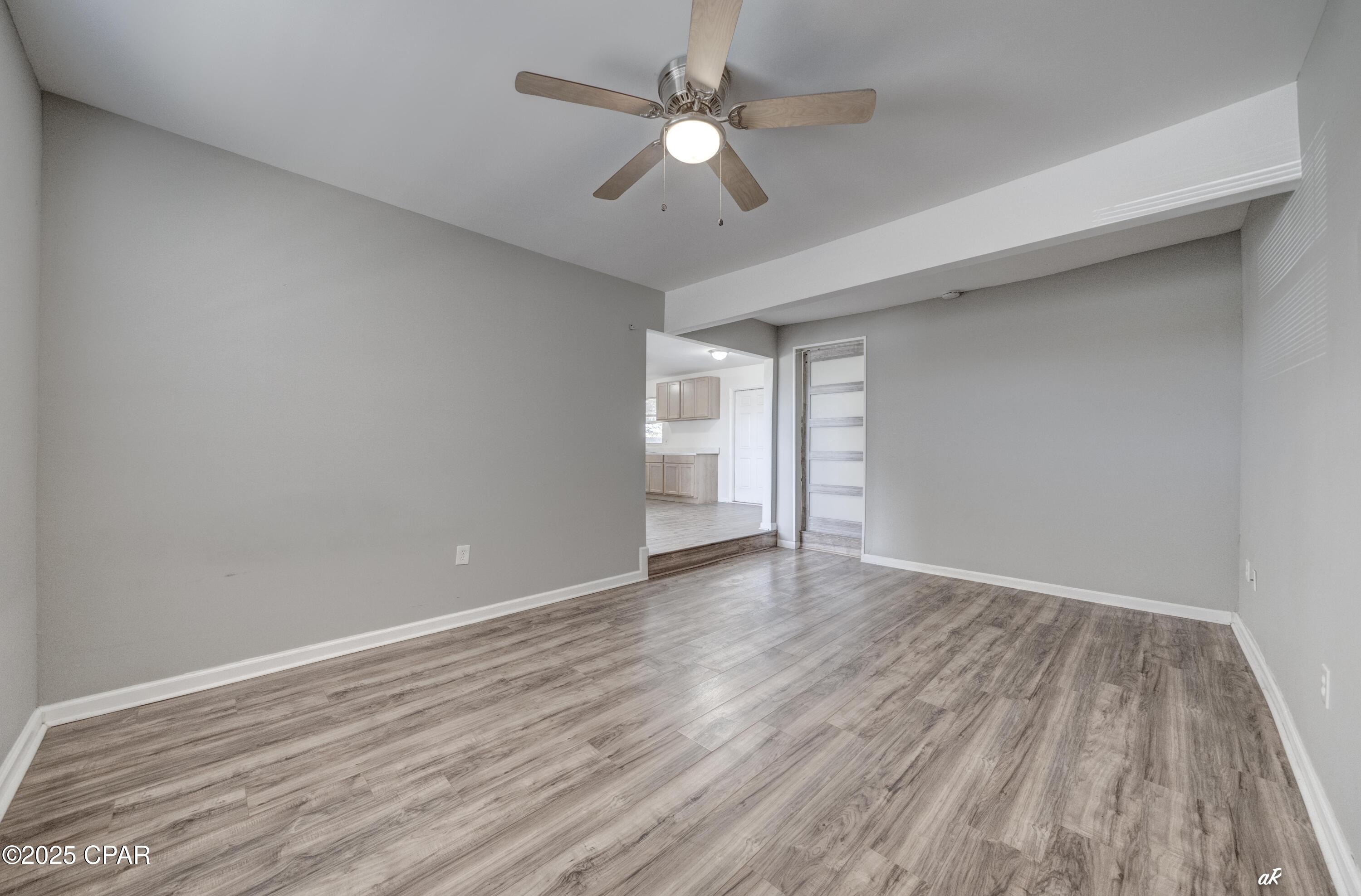 Hentz 1st Add Unit B - Residential