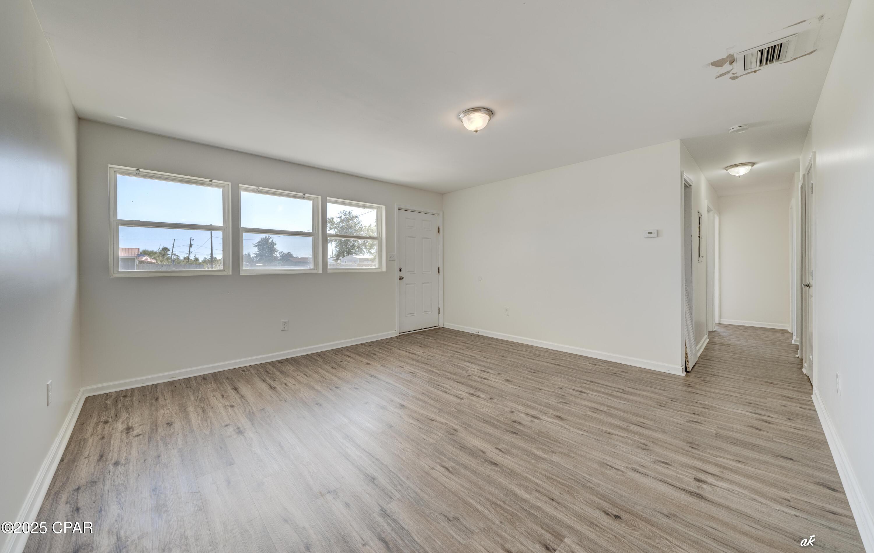 Hentz 1st Add Unit B - Residential