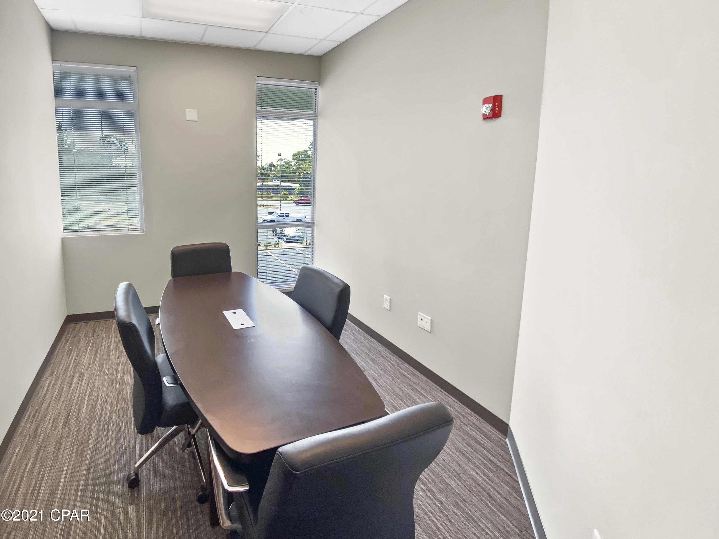 [No Recorded Subdiv] - Commercial Sale