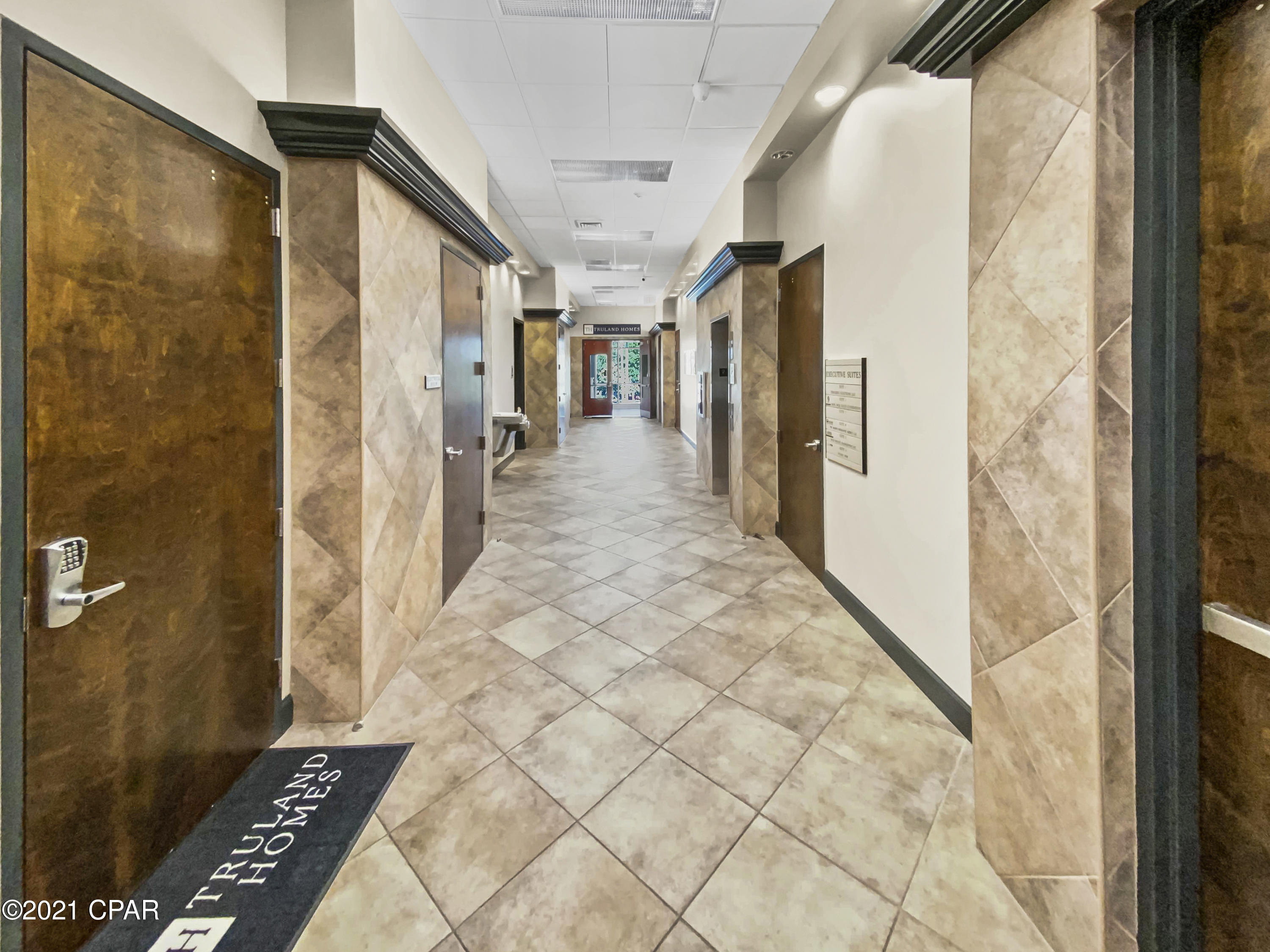 [No Recorded Subdiv] - Commercial Sale