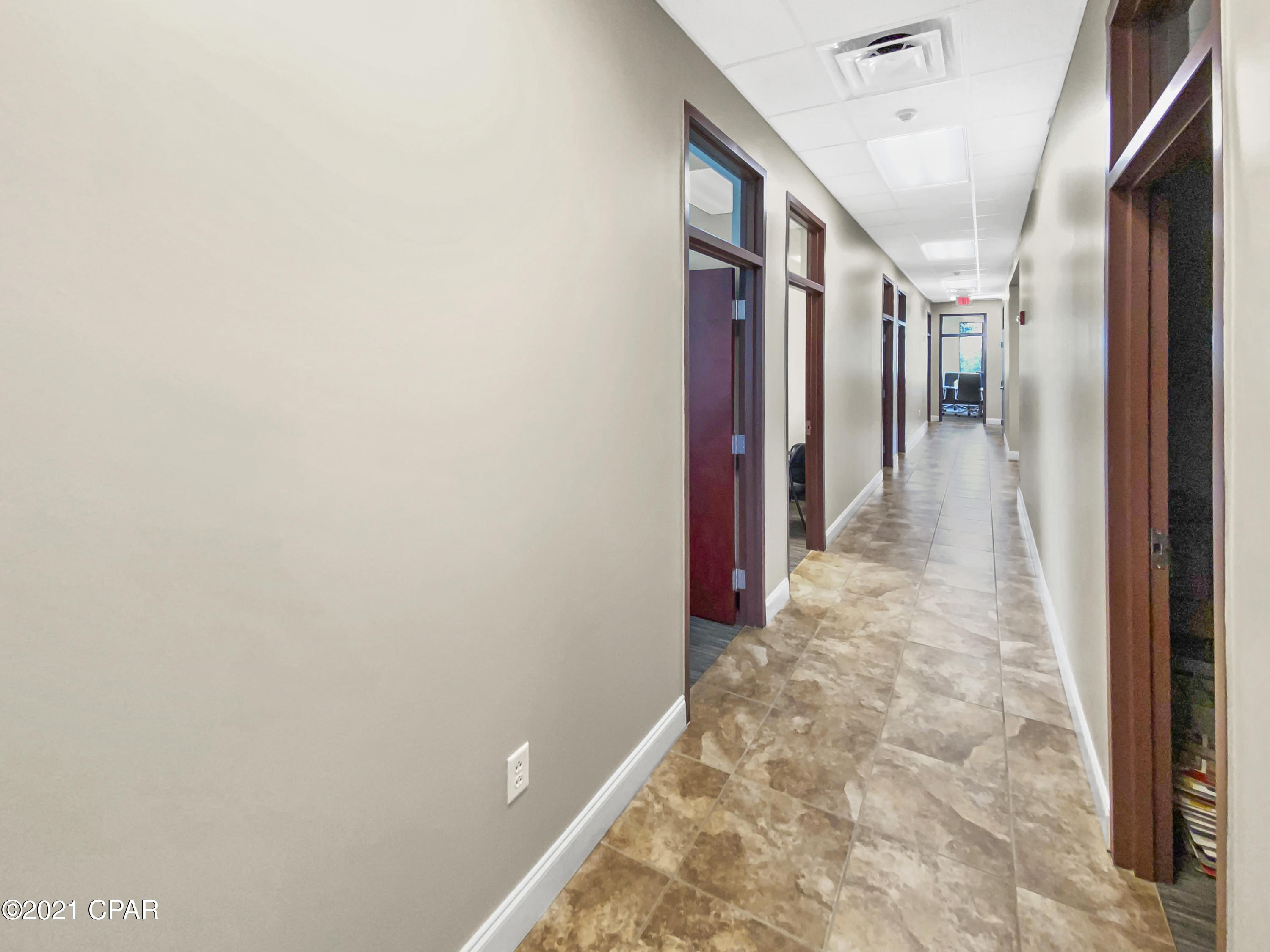 [No Recorded Subdiv] - Commercial Sale