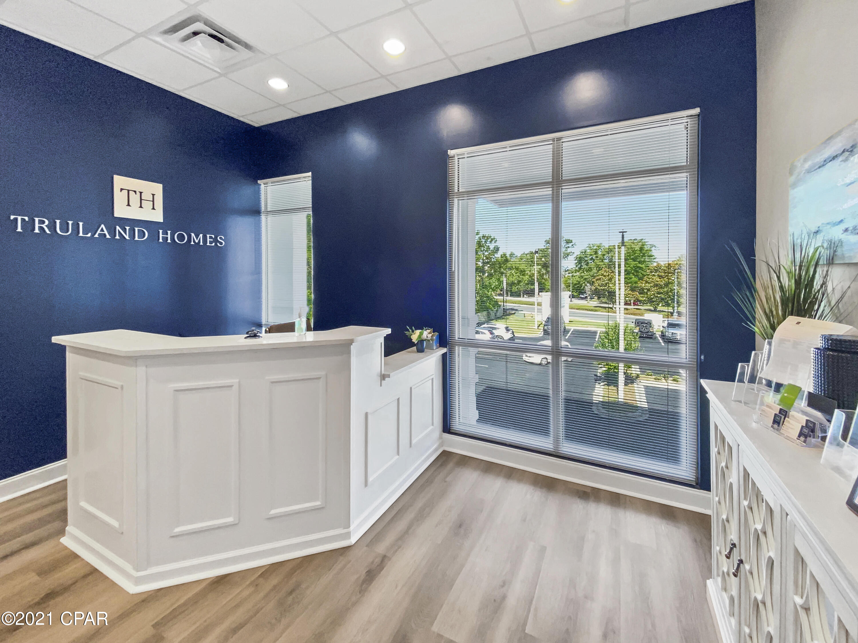 [No Recorded Subdiv] - Commercial Sale