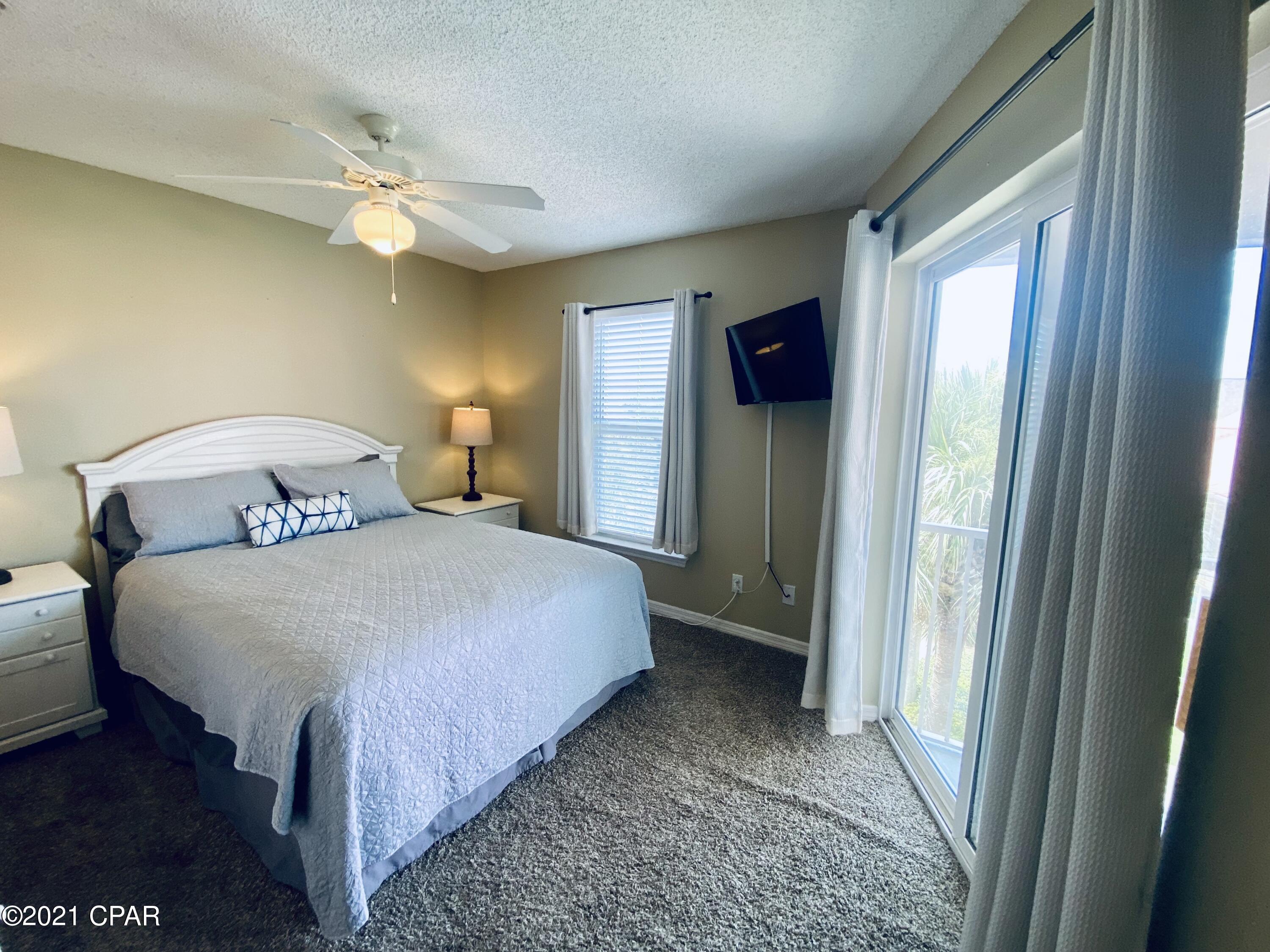 Rollin Tide Villas - Residential