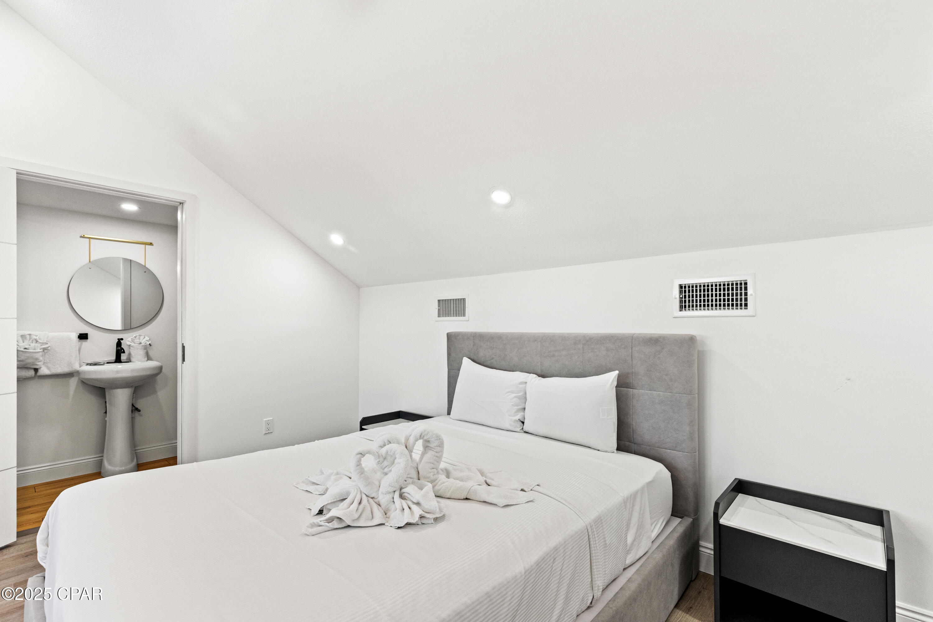 [No Recorded Subdiv] - Residential Lease