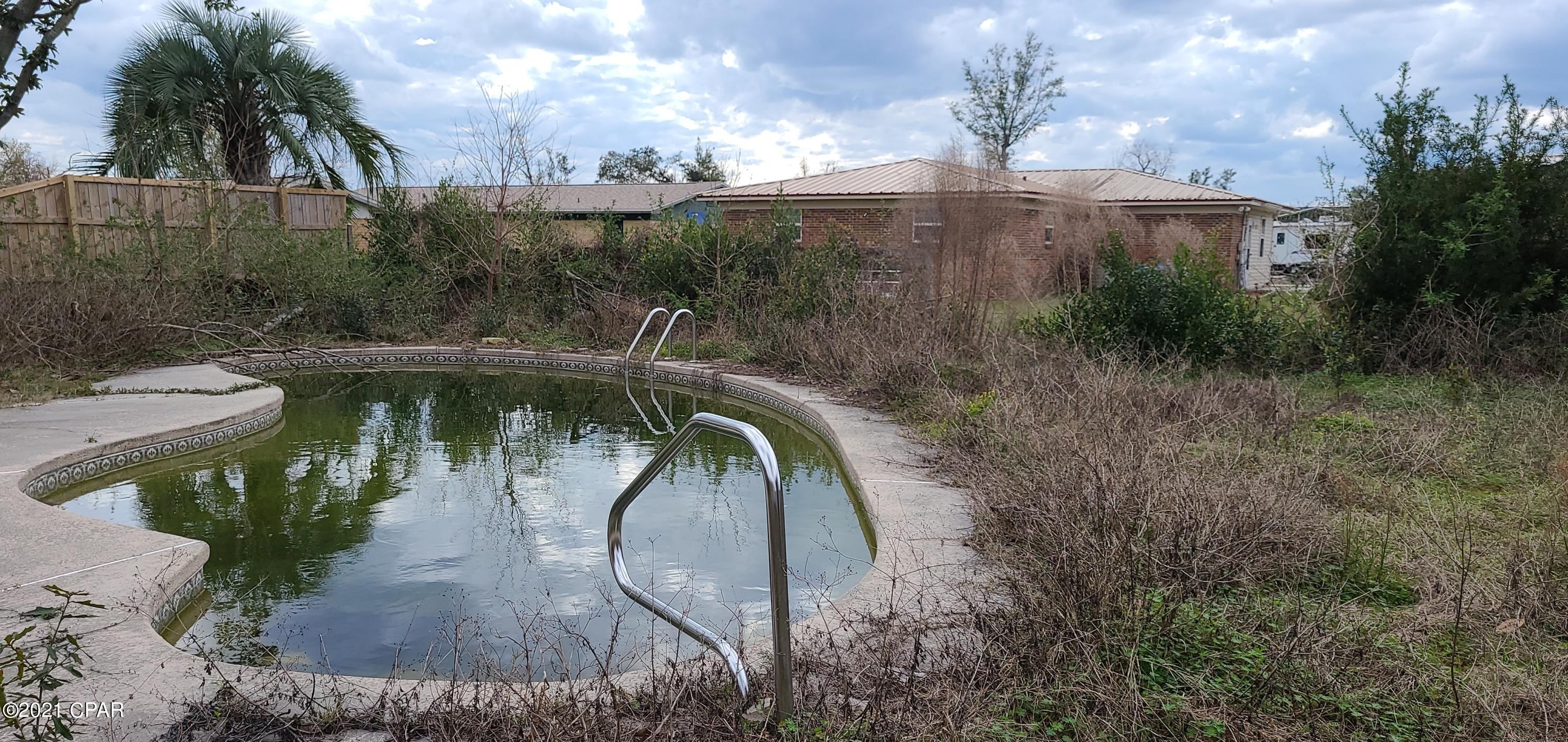 Lannie Rowe Lake Ests - Residential