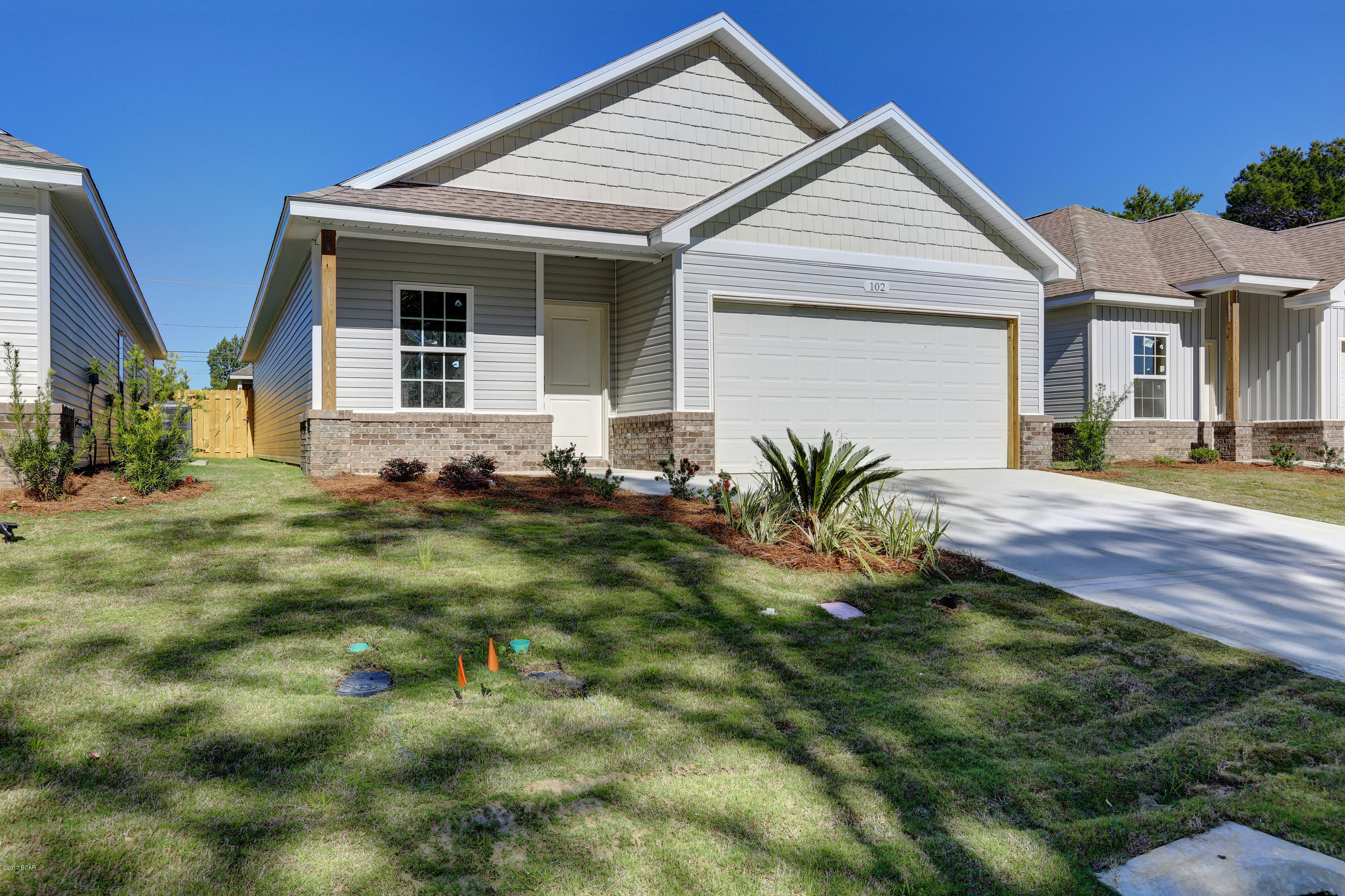 Gardenia Beach - Residential