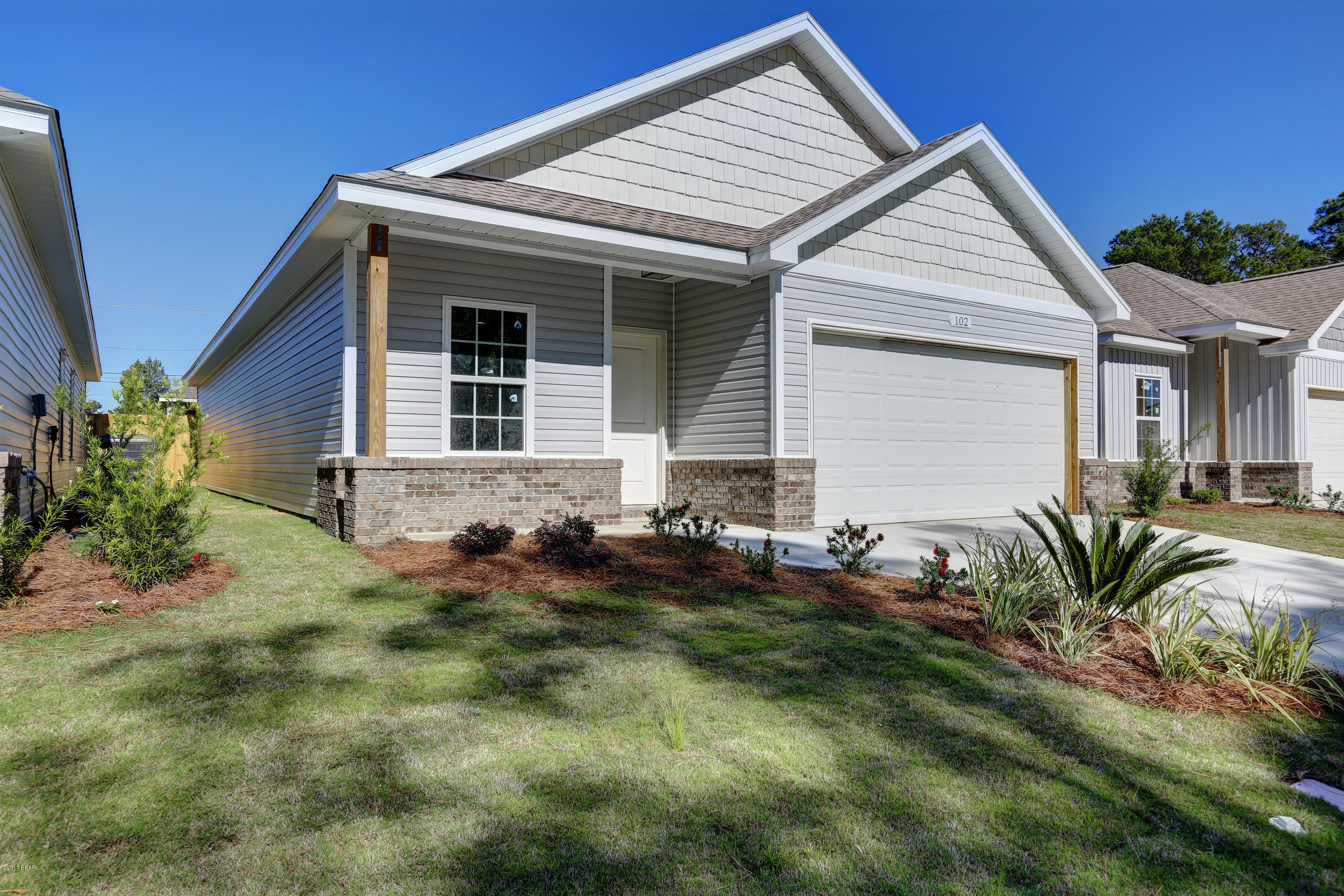 Gardenia Beach - Residential