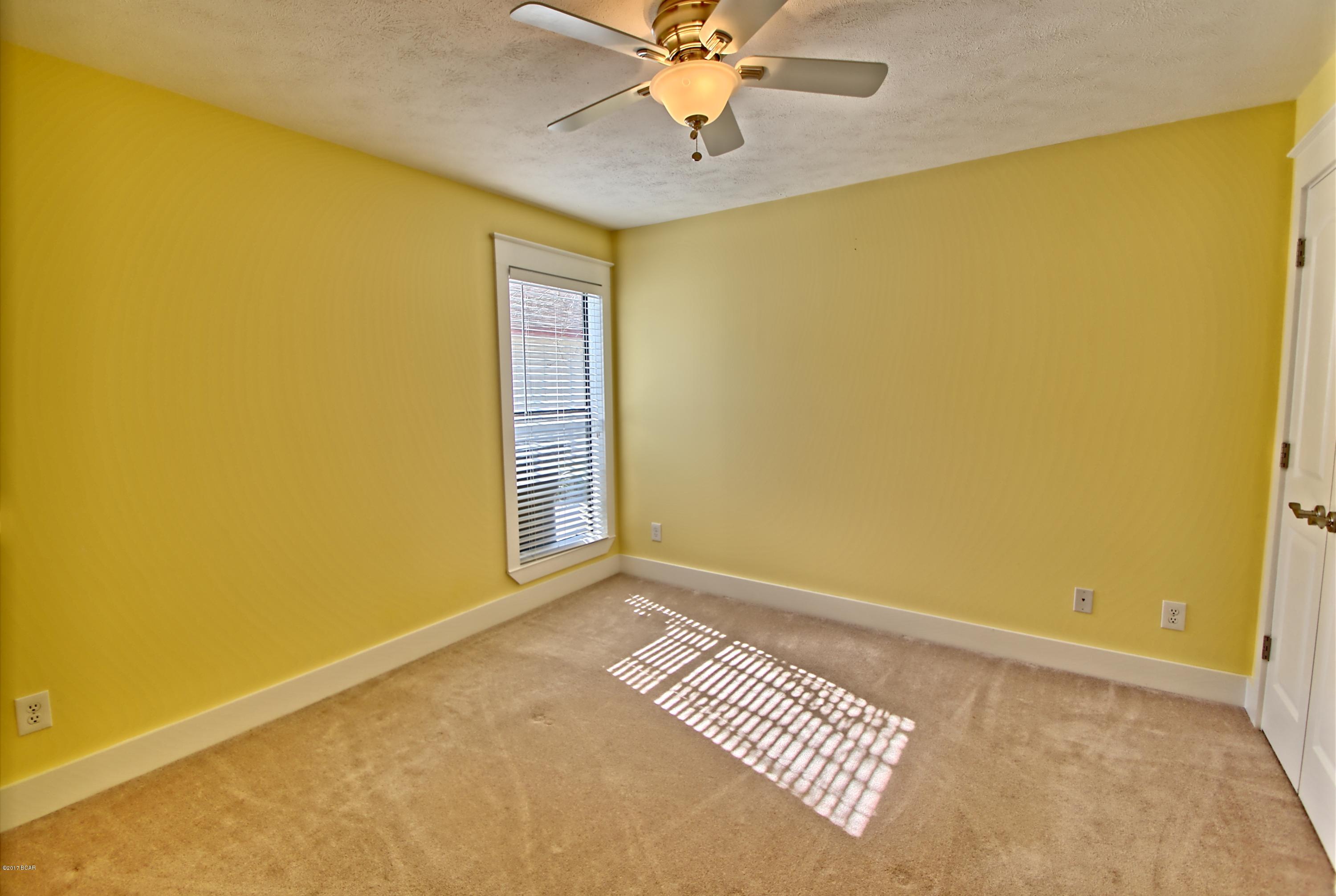 North Lagoon Oaks 5th - Residential