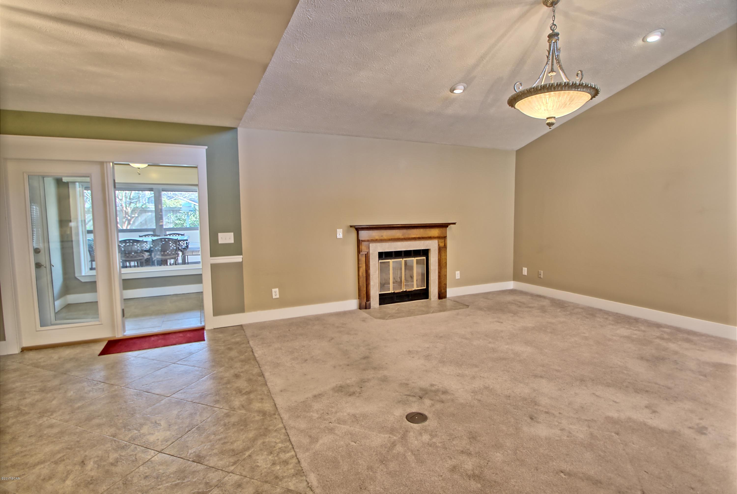 North Lagoon Oaks 5th - Residential