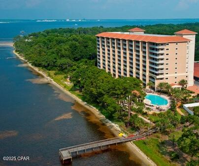 Magnolia Bay Club - Residential