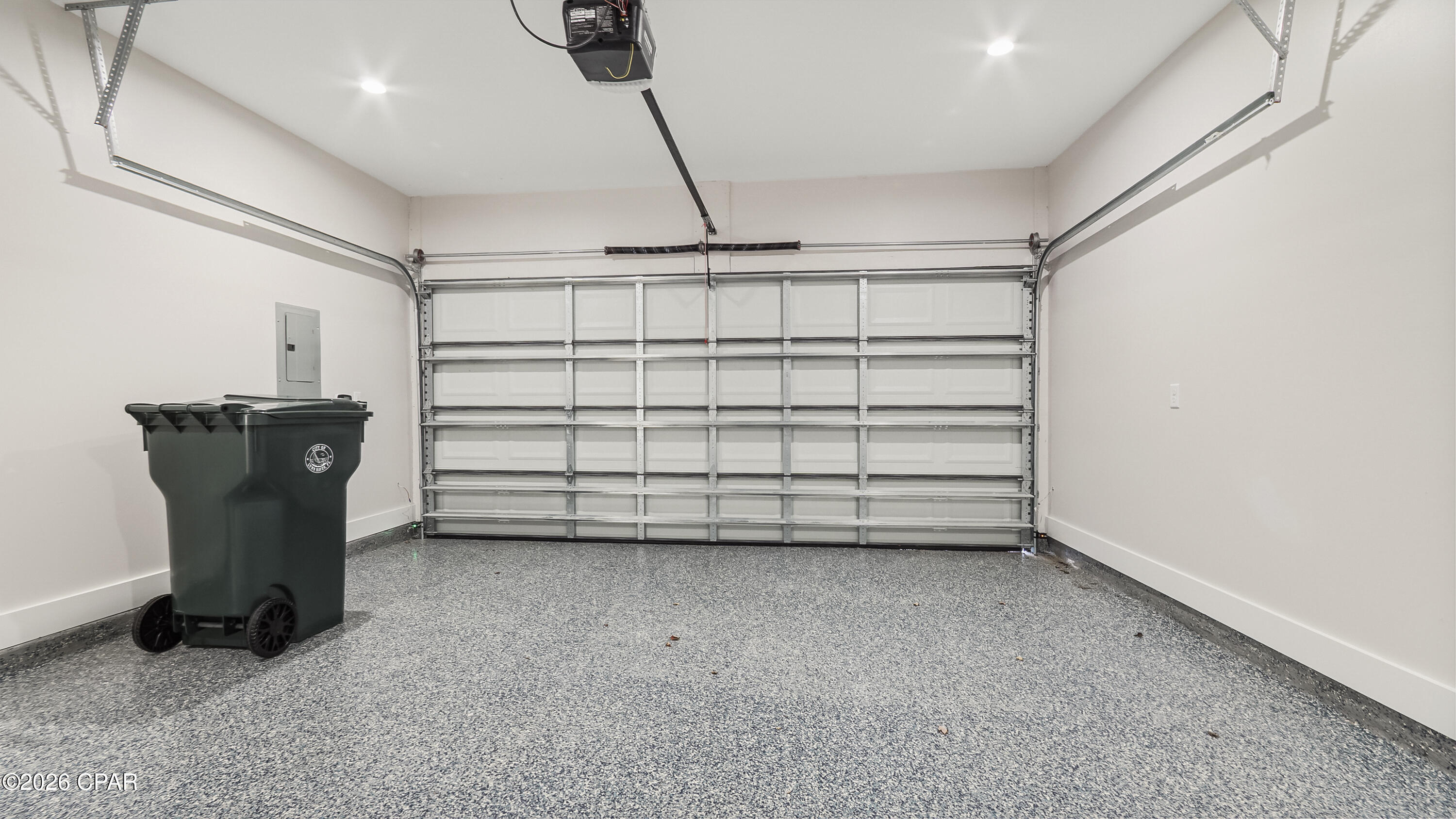 Country Club Gardens - Residential Lease