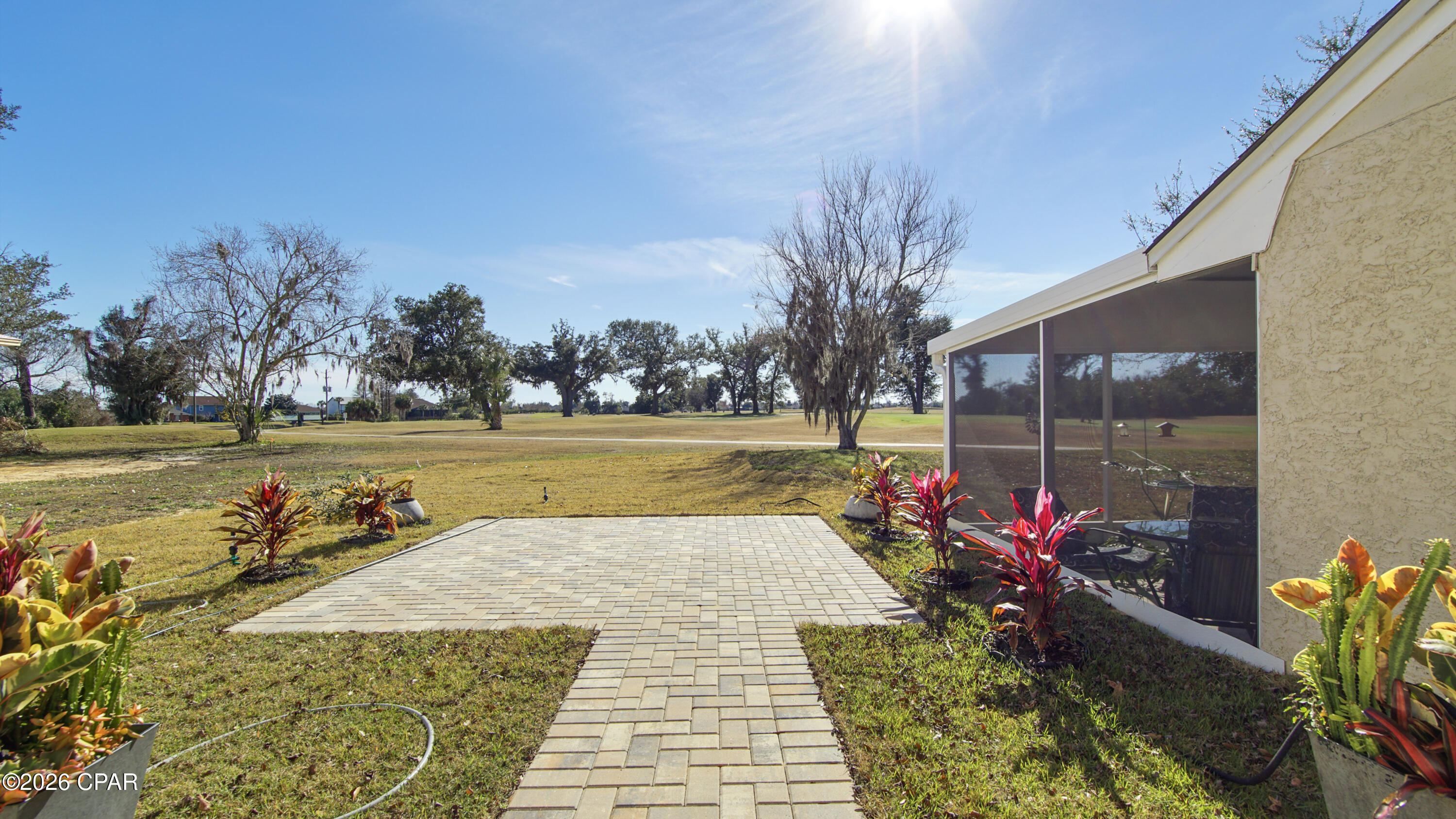 Country Club Gardens - Residential Lease