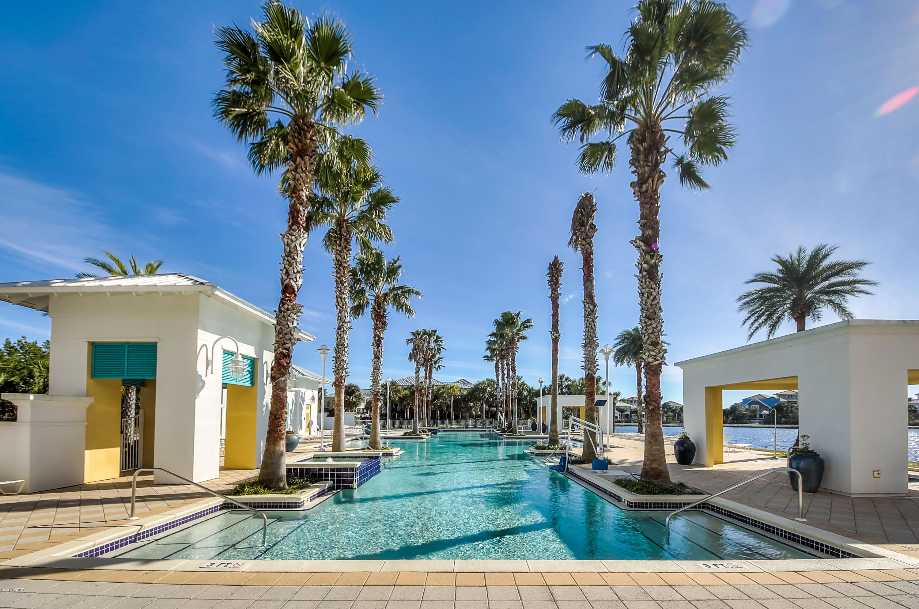 Carillon Beach Inn - Residential