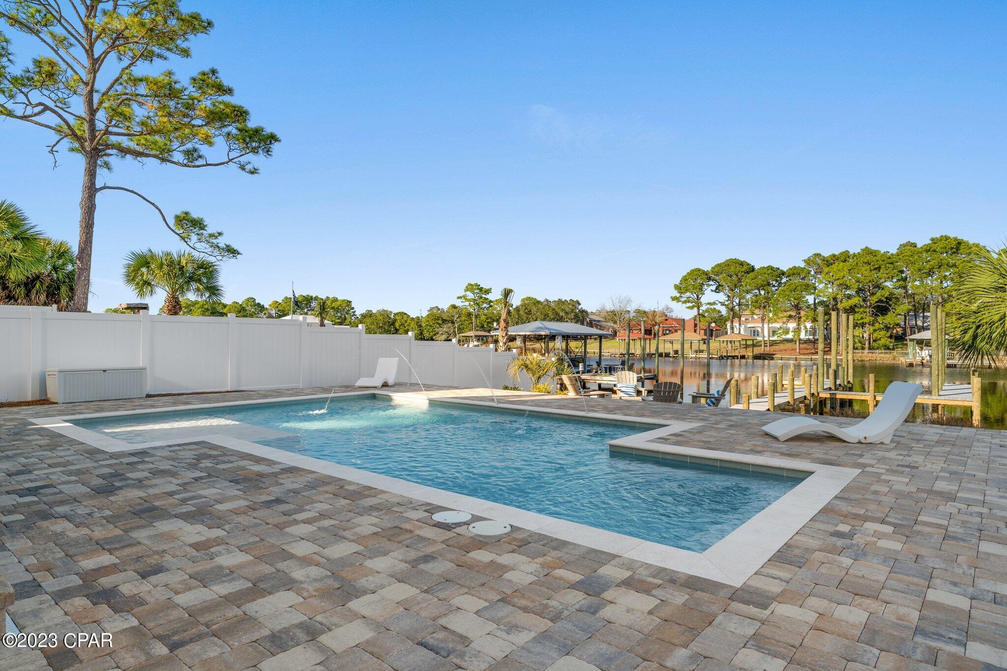 Gulf Lagoon Beach - Residential