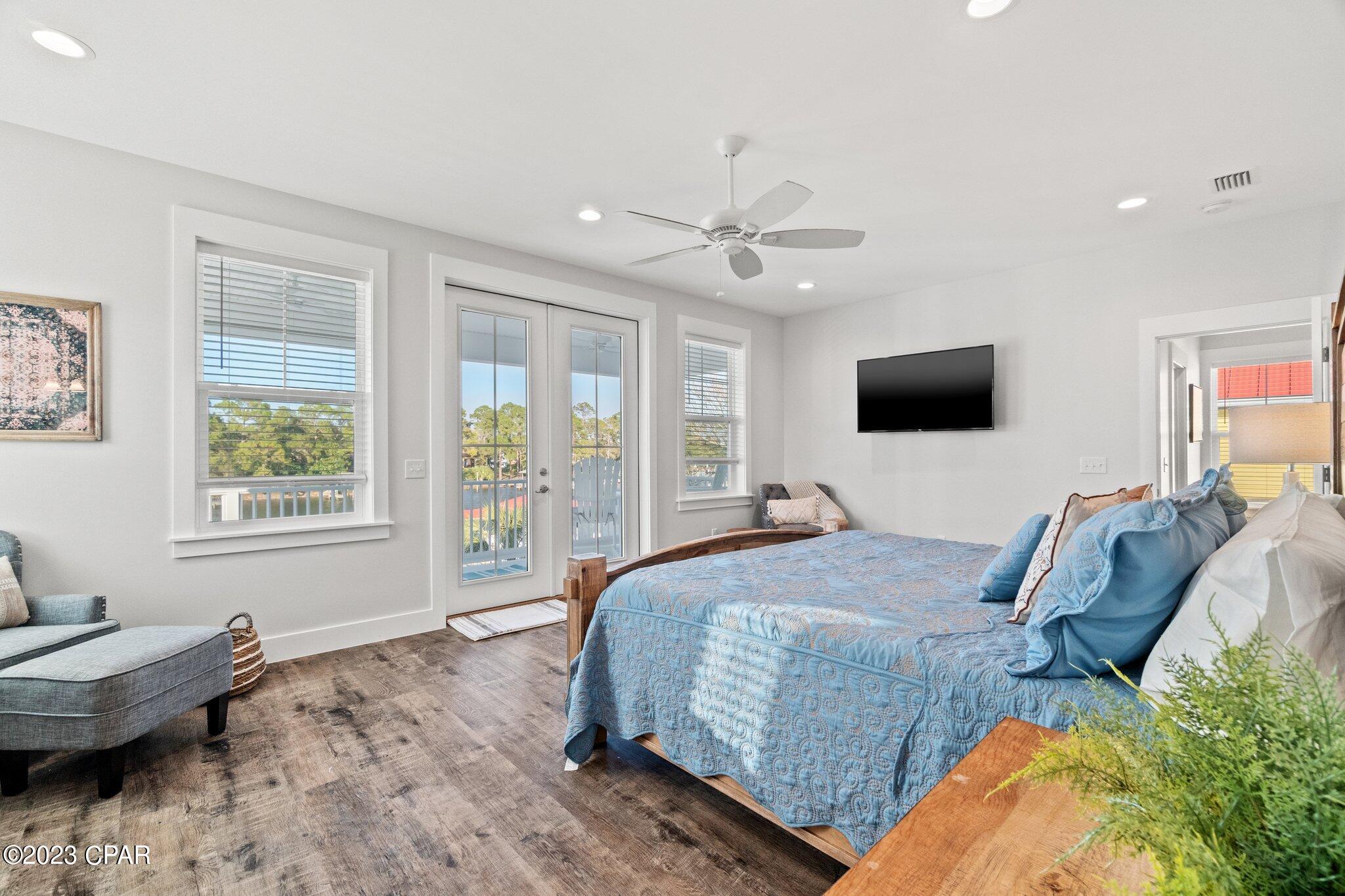 Gulf Lagoon Beach - Residential