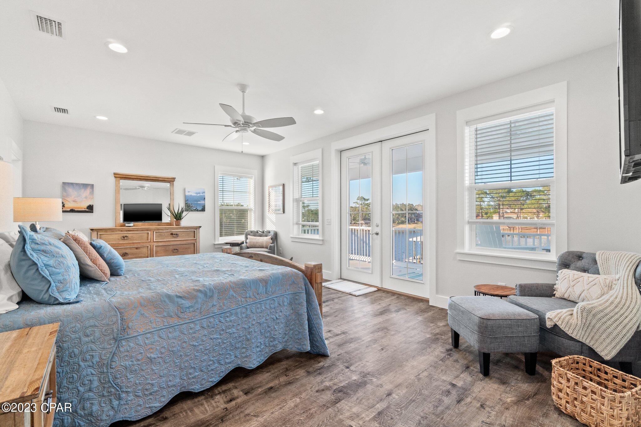 Gulf Lagoon Beach - Residential