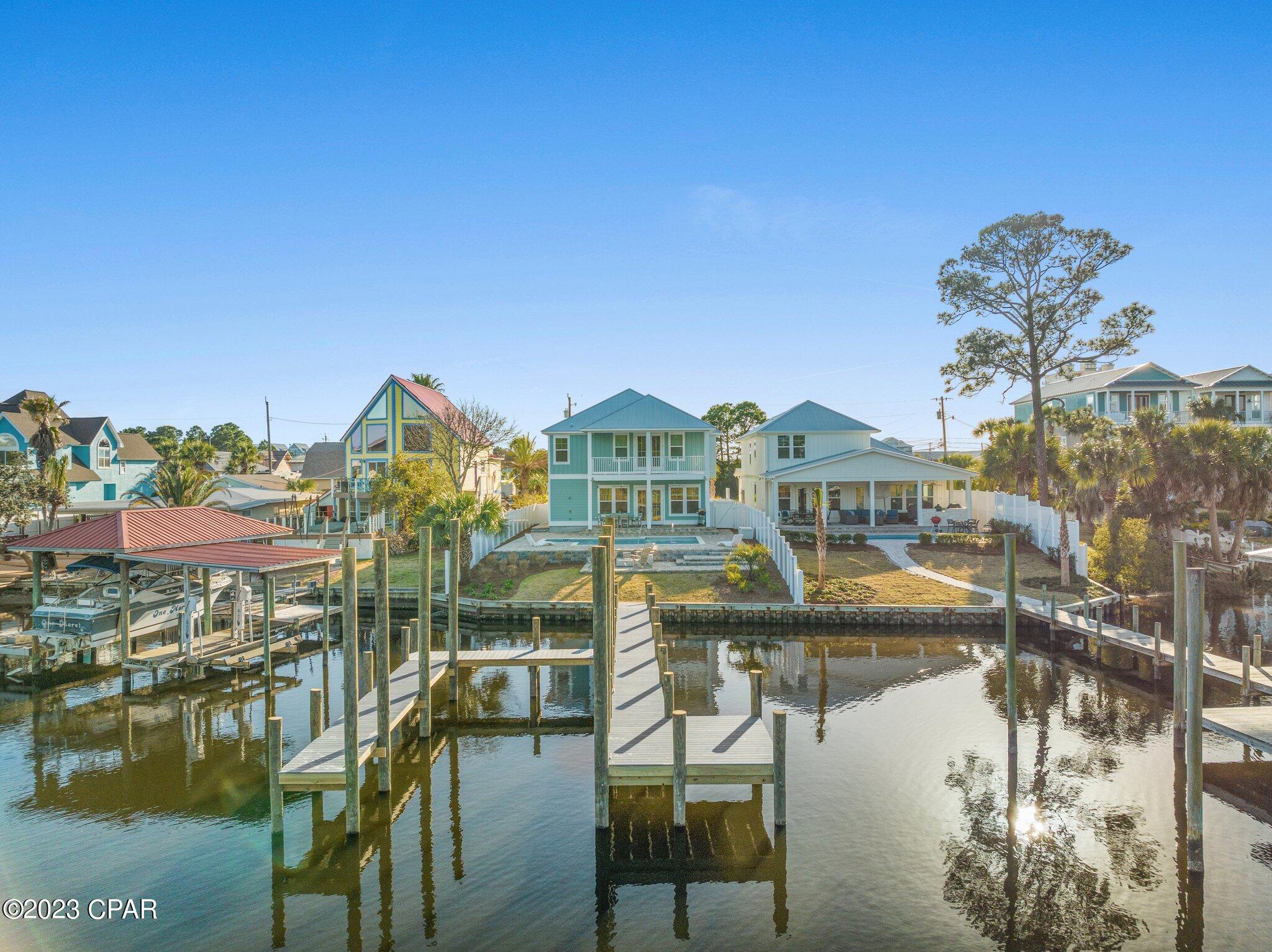 Gulf Lagoon Beach - Residential