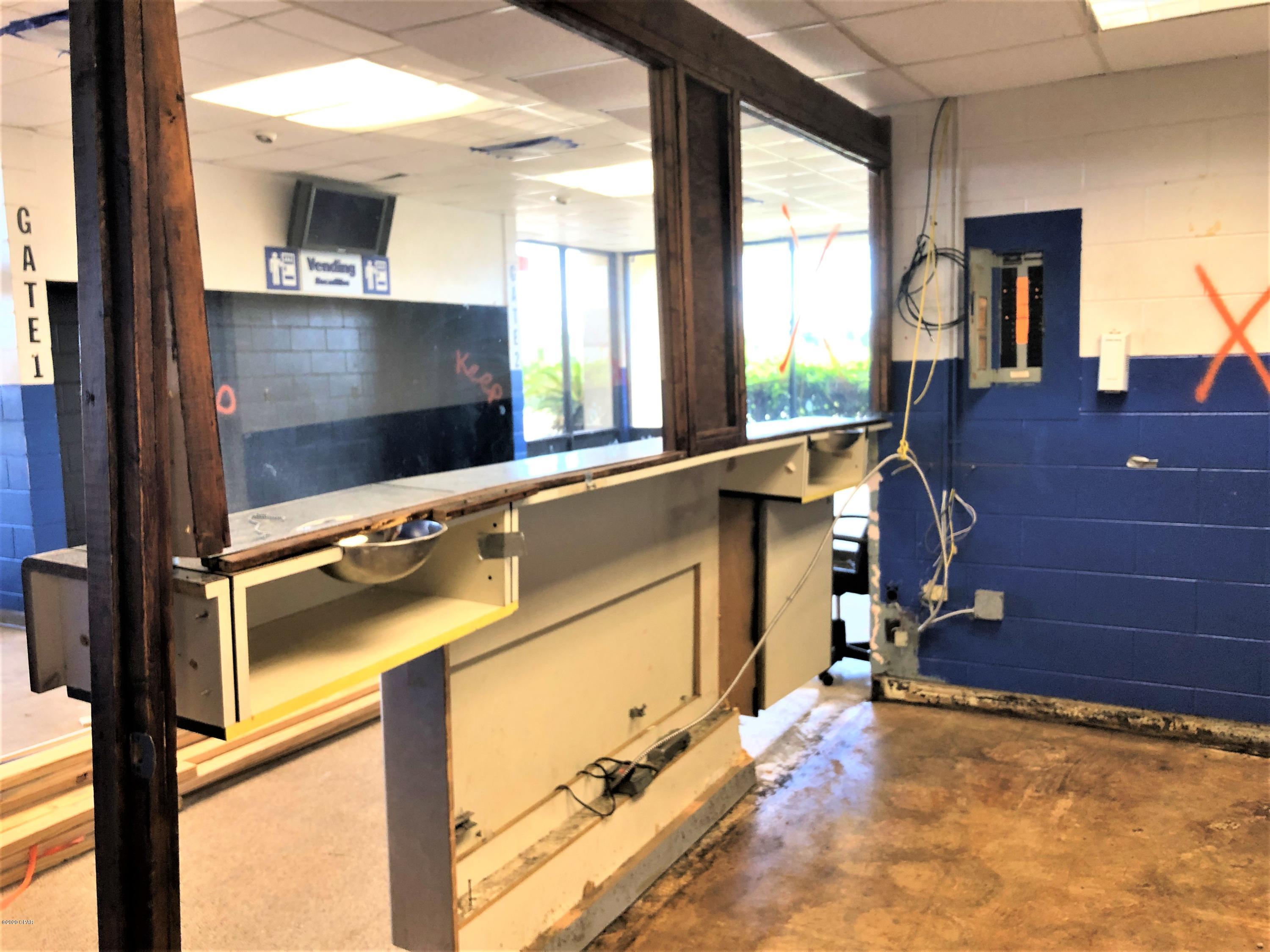 [No Recorded Subdiv] - Commercial Lease