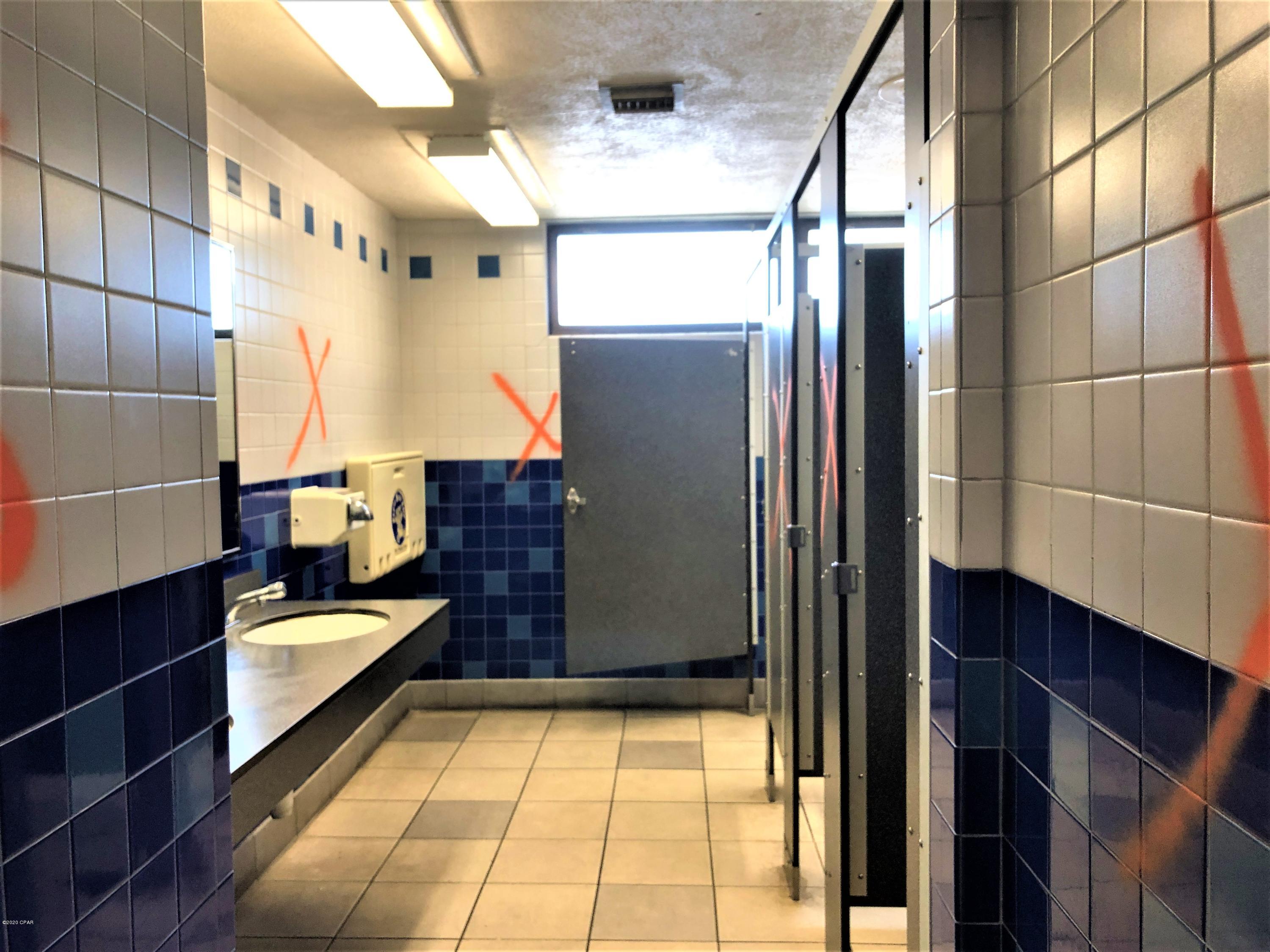 [No Recorded Subdiv] - Commercial Lease