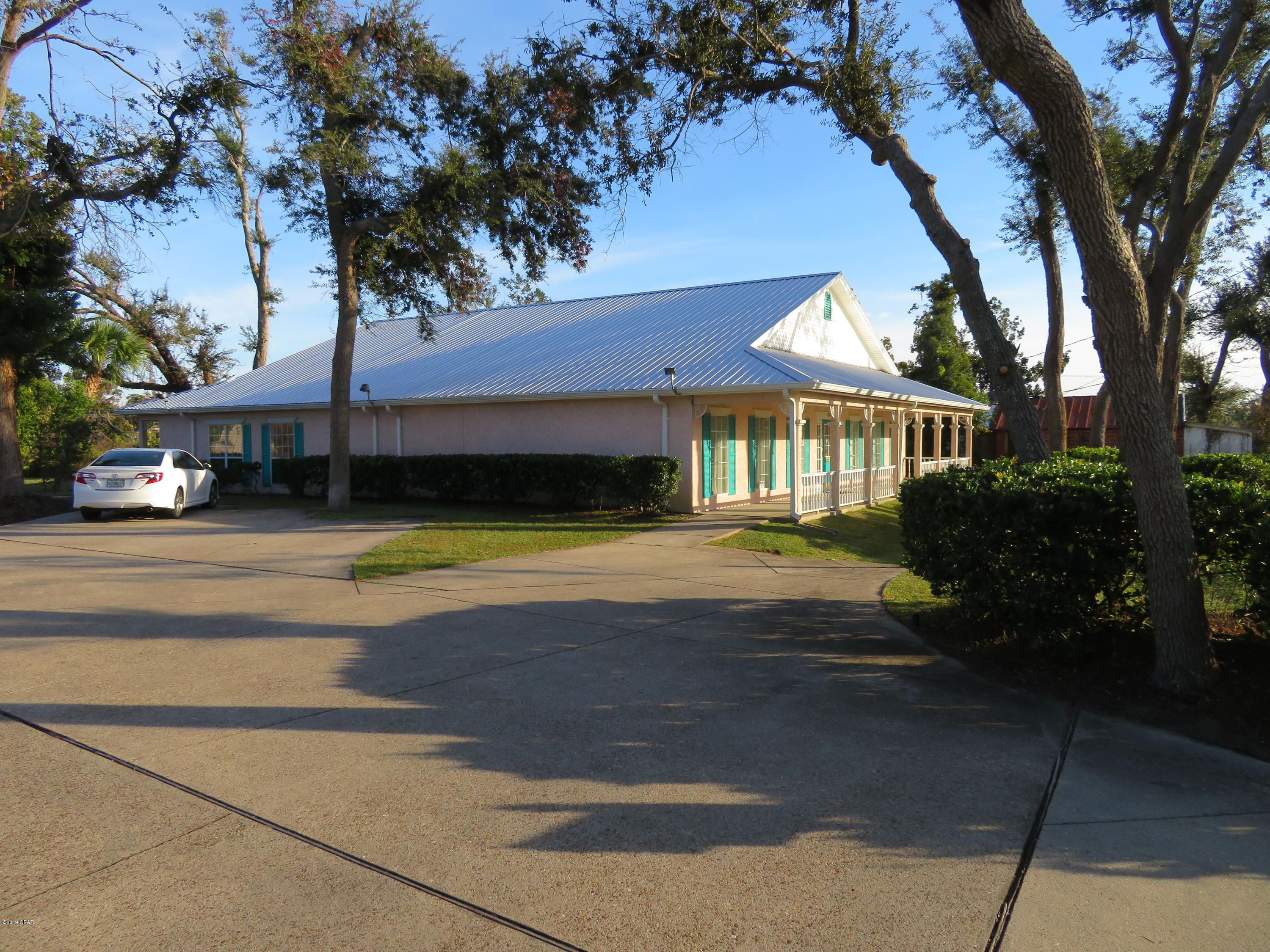 [No Recorded Subdiv] - Commercial Sale