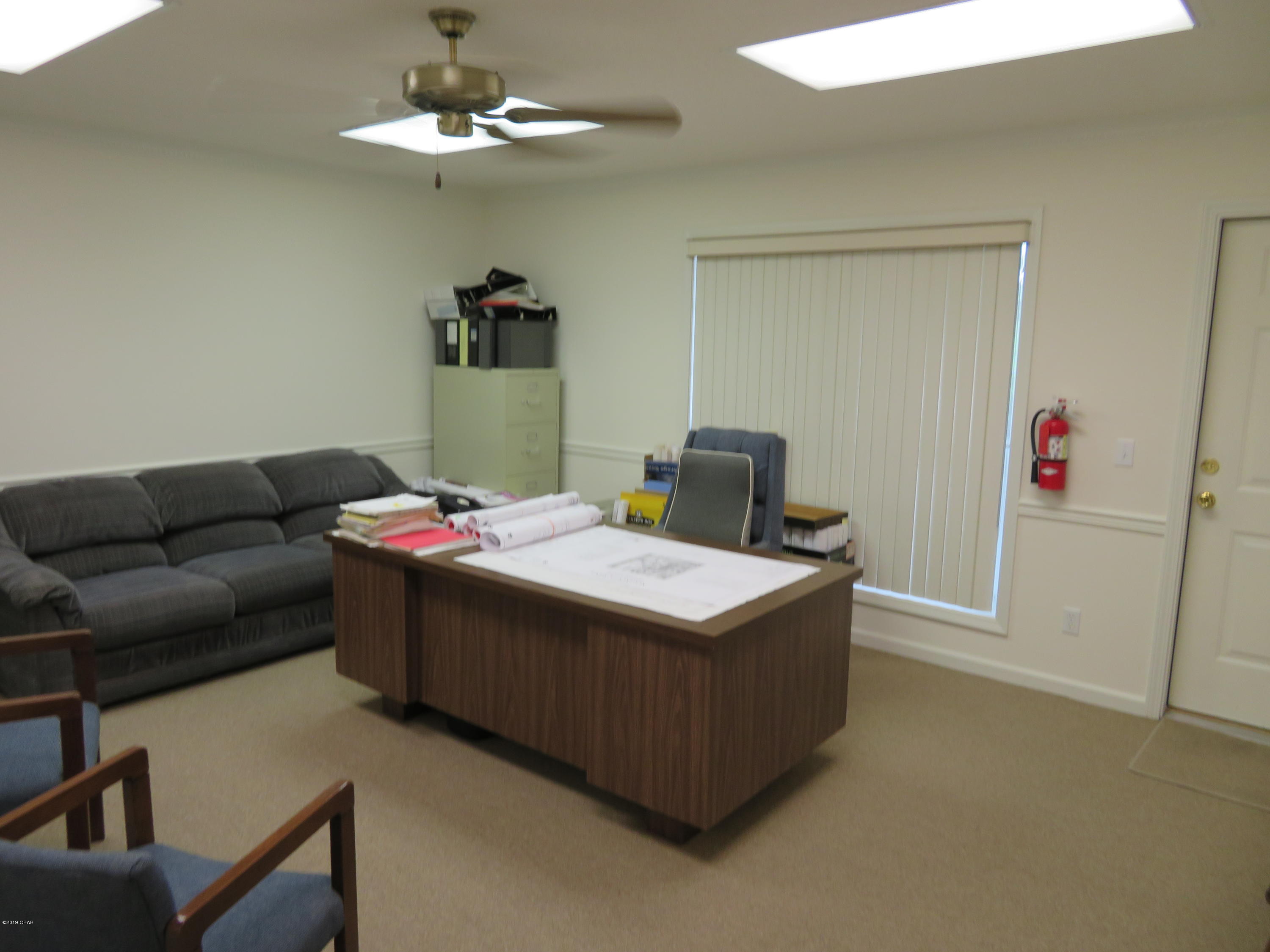 [No Recorded Subdiv] - Commercial Sale