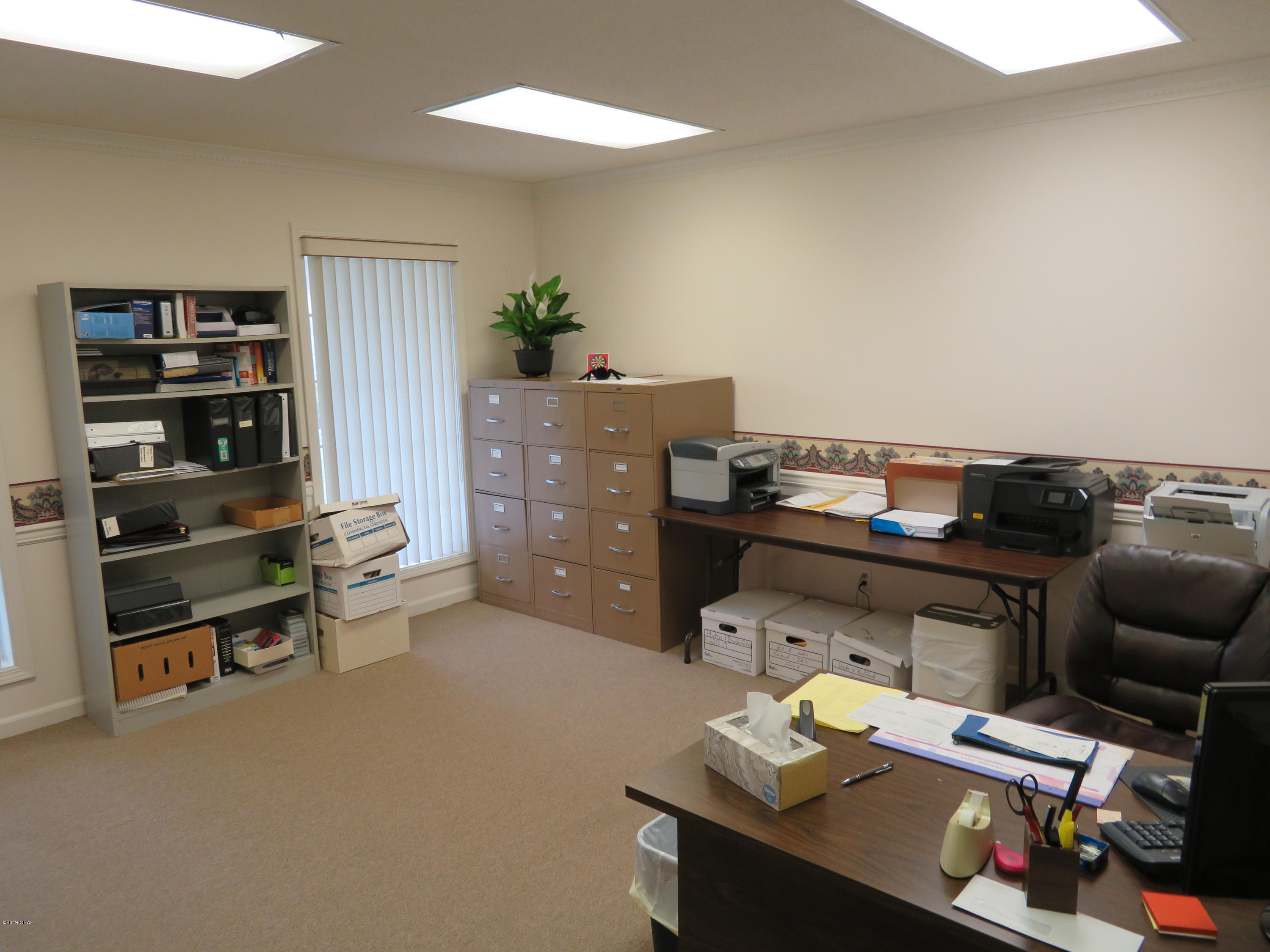 [No Recorded Subdiv] - Commercial Sale