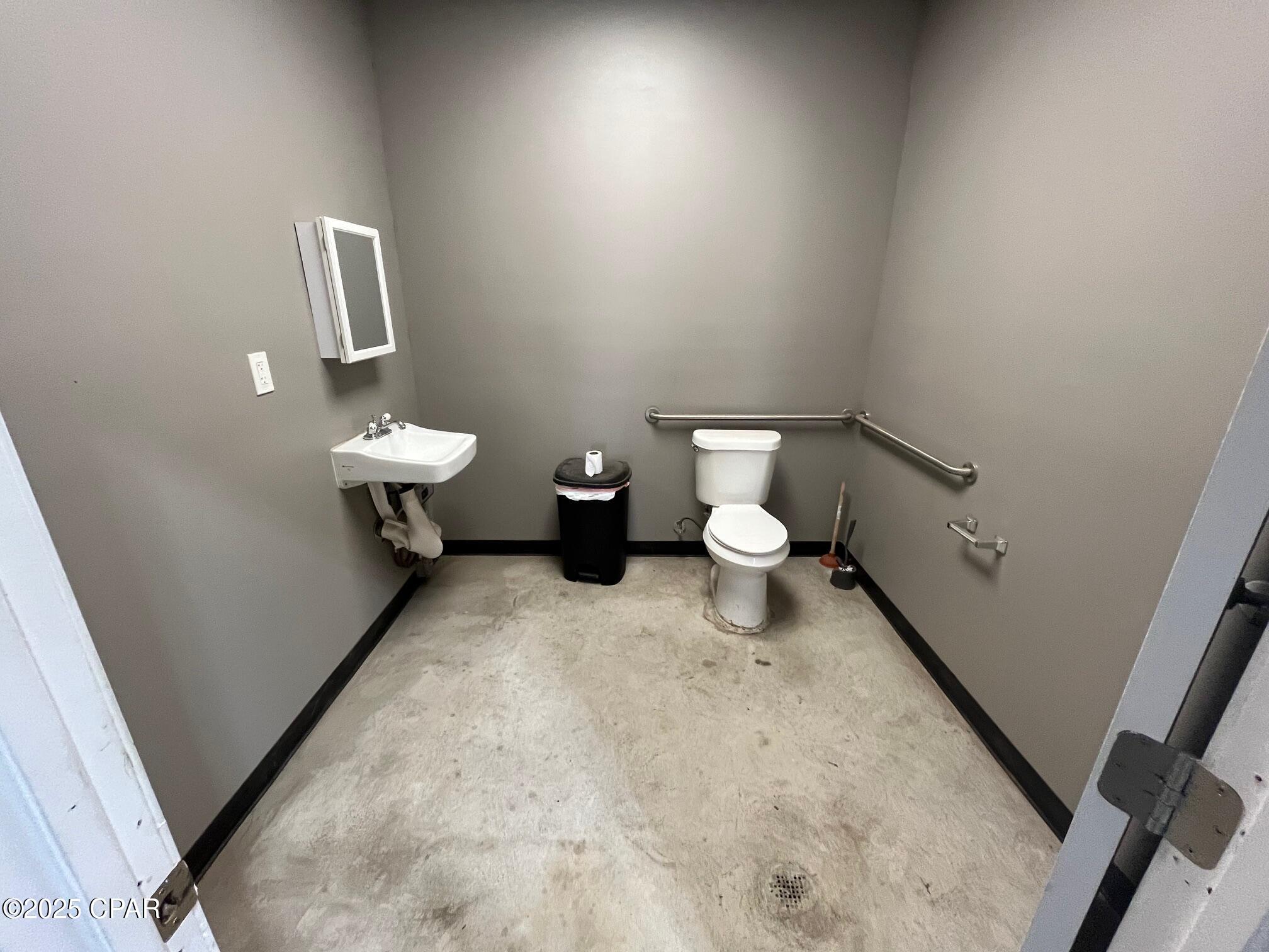 [No Recorded Subdiv] - Commercial Lease