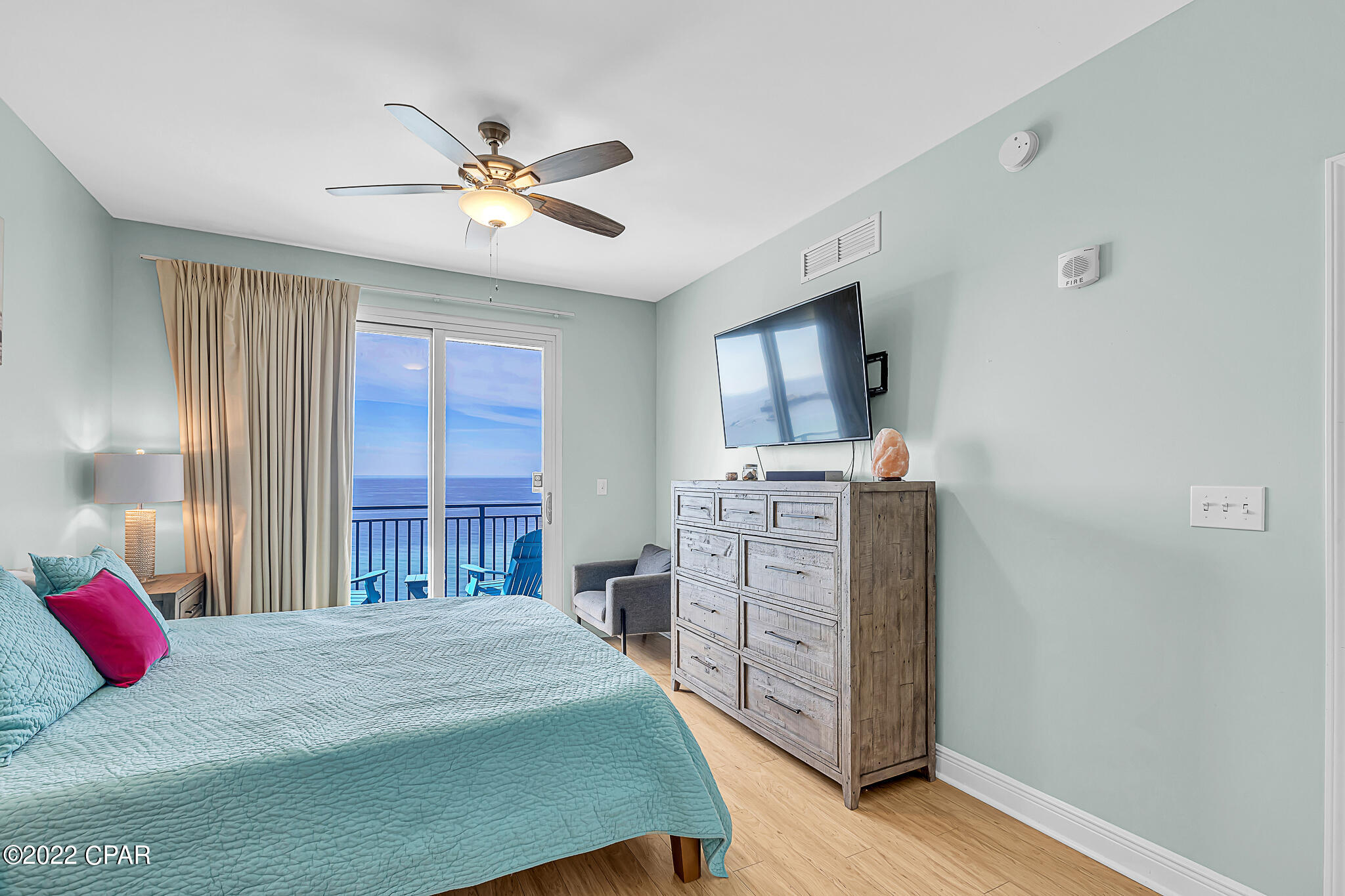 Sterling Breeze - Residential