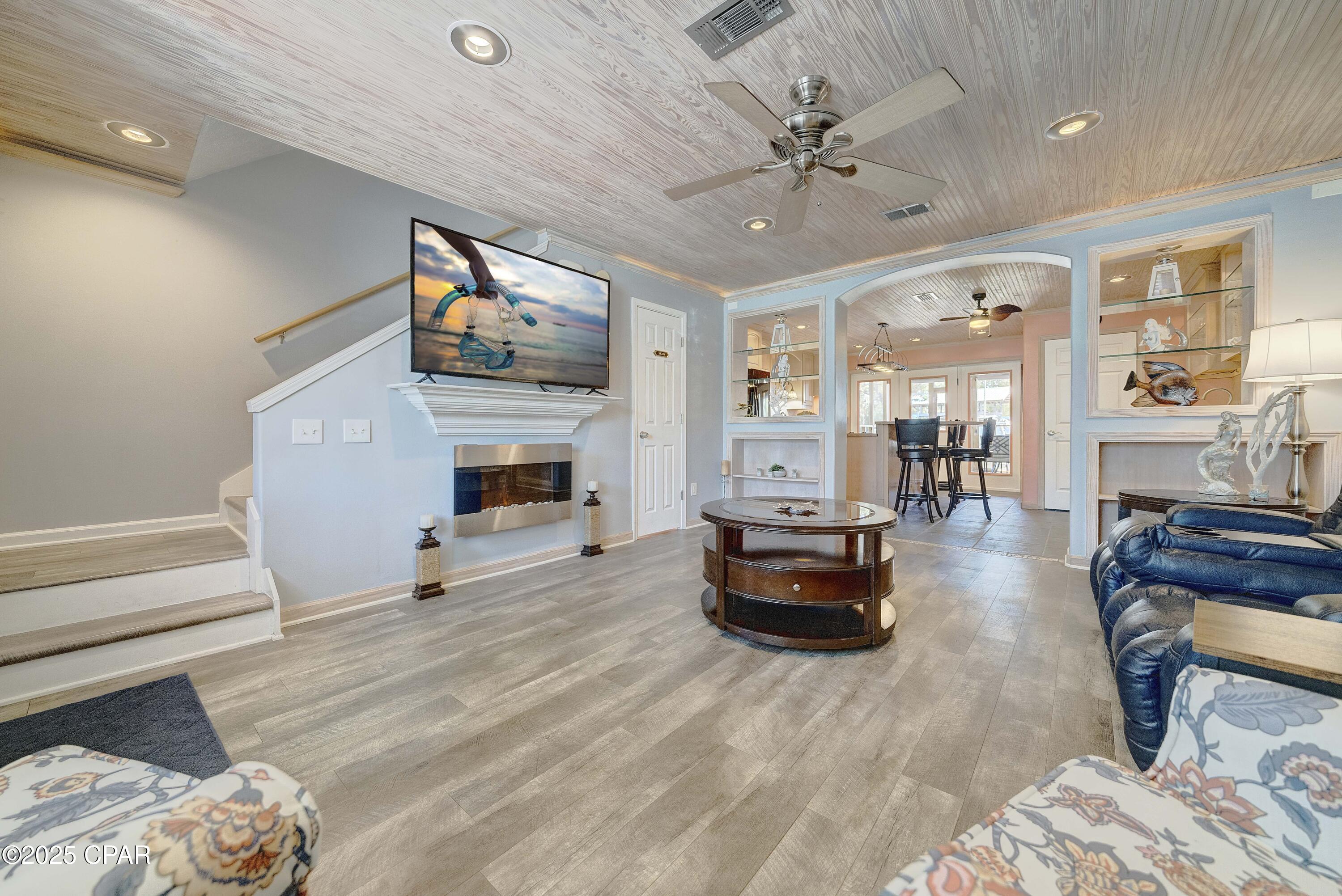 Harbour Towne - Residential