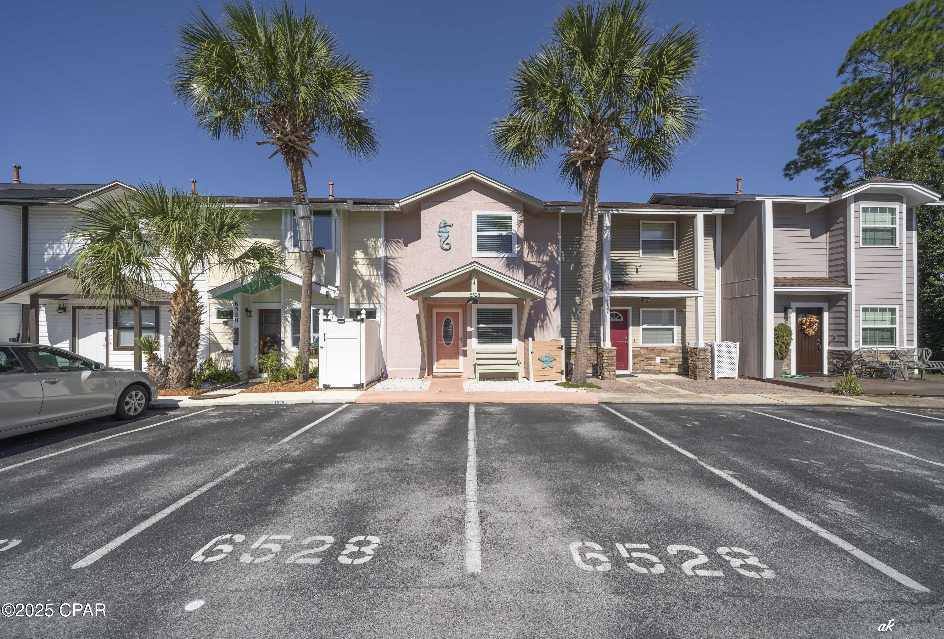 Harbour Towne - Residential