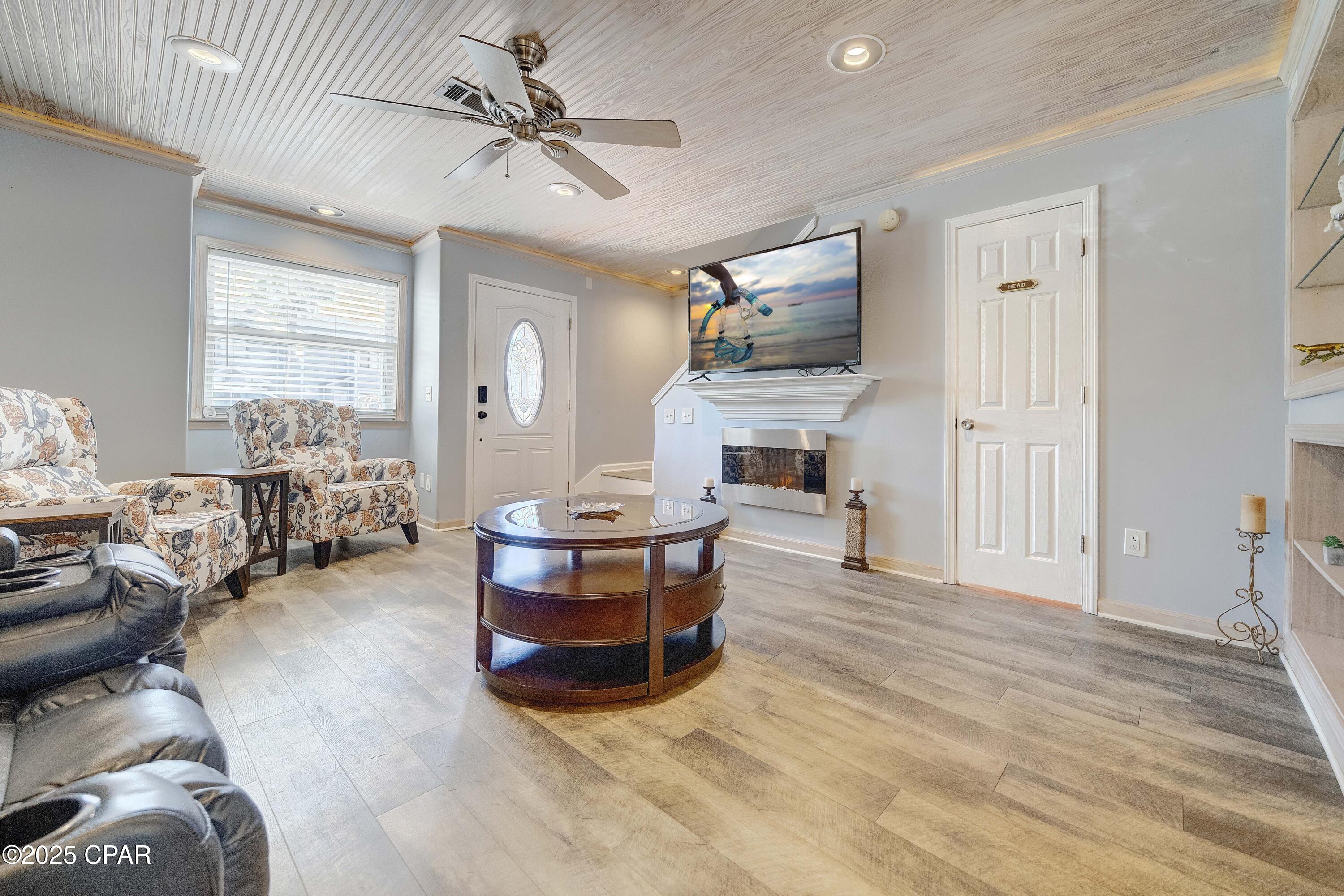 Harbour Towne - Residential