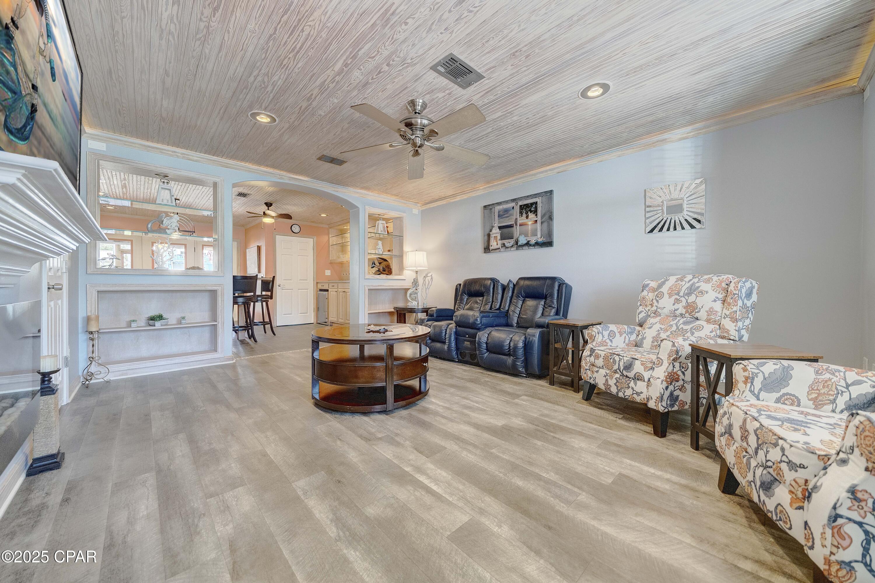 Harbour Towne - Residential