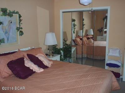 Harbour Towne - Residential