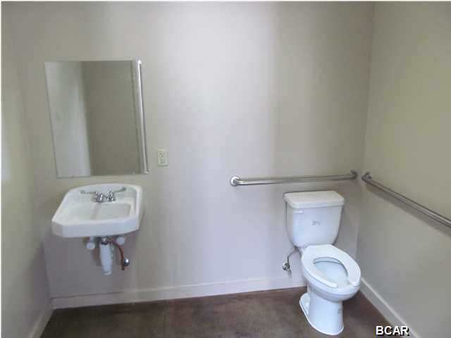 No Named Subdivision - Commercial Lease