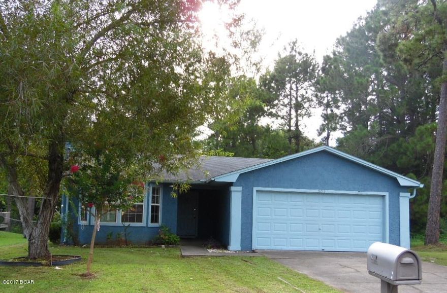 Great opportunity to own a 3 bedroom, 2 bath home with garage. Property is conveniently located to Panama City , hospitals, doctors, shopping, and entertainment. Make your private showing appointment today. Home sold as-is.