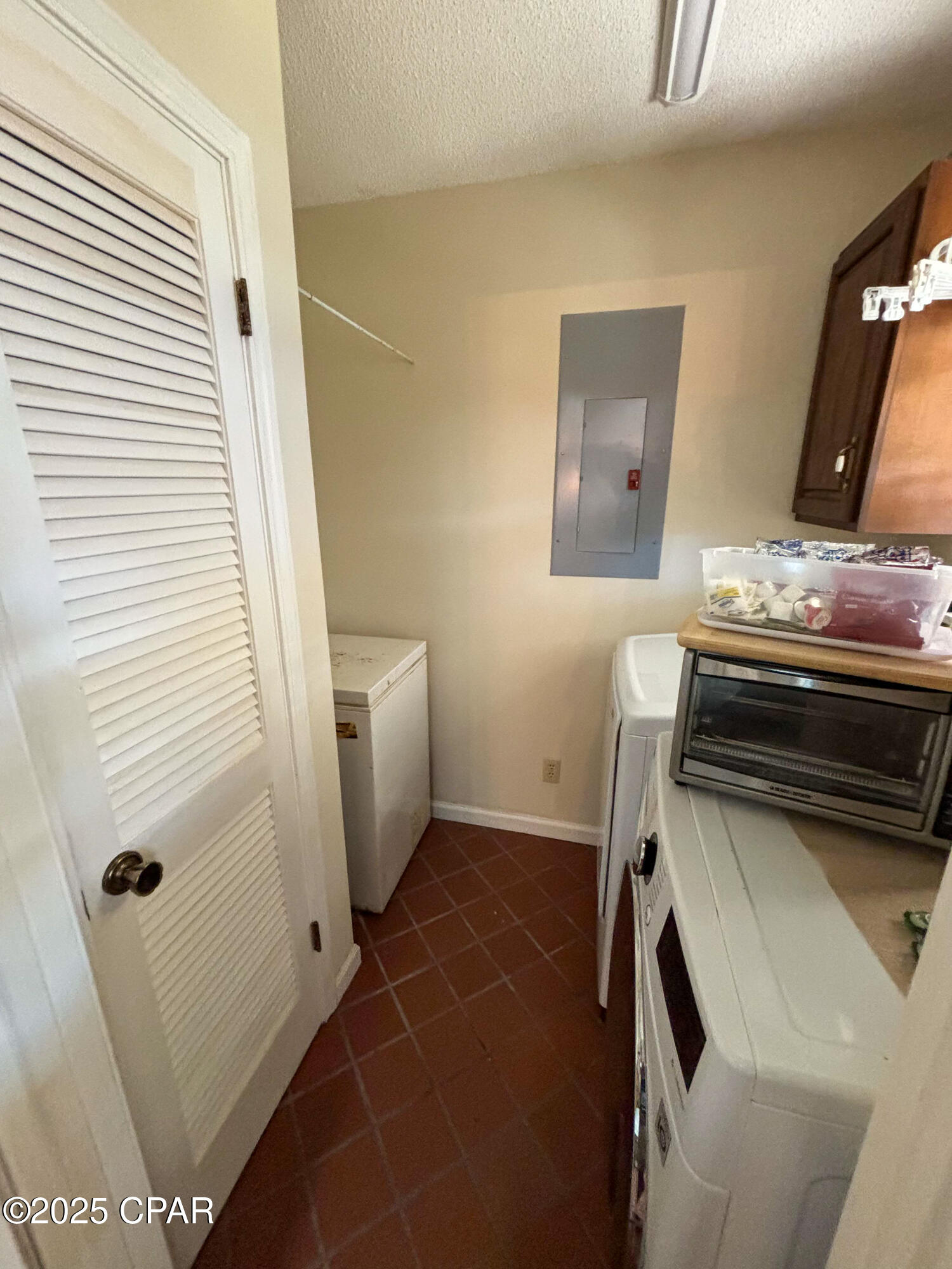 Jolly Bay Acres - Residential