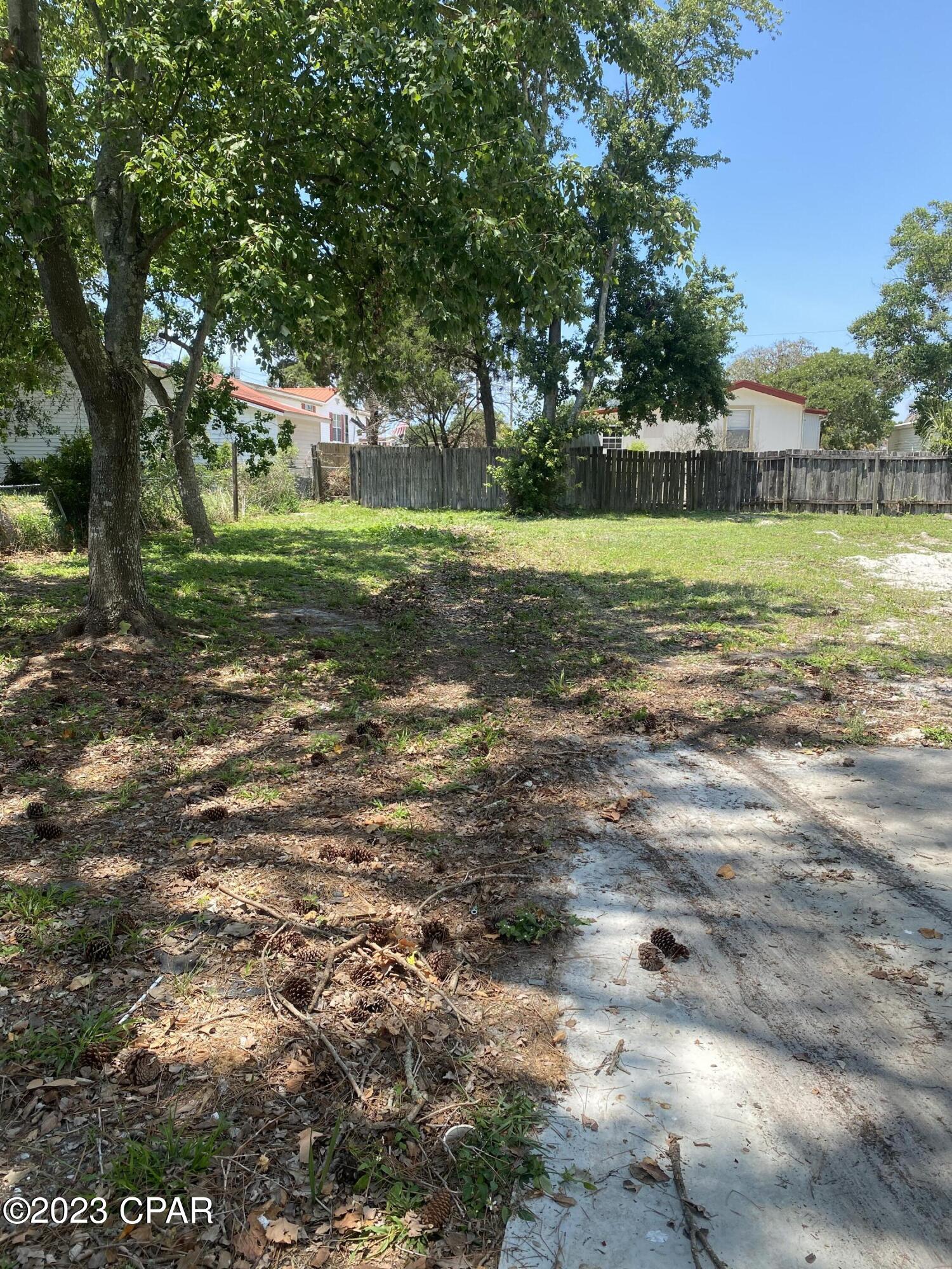 [No Recorded Subdiv] - Land