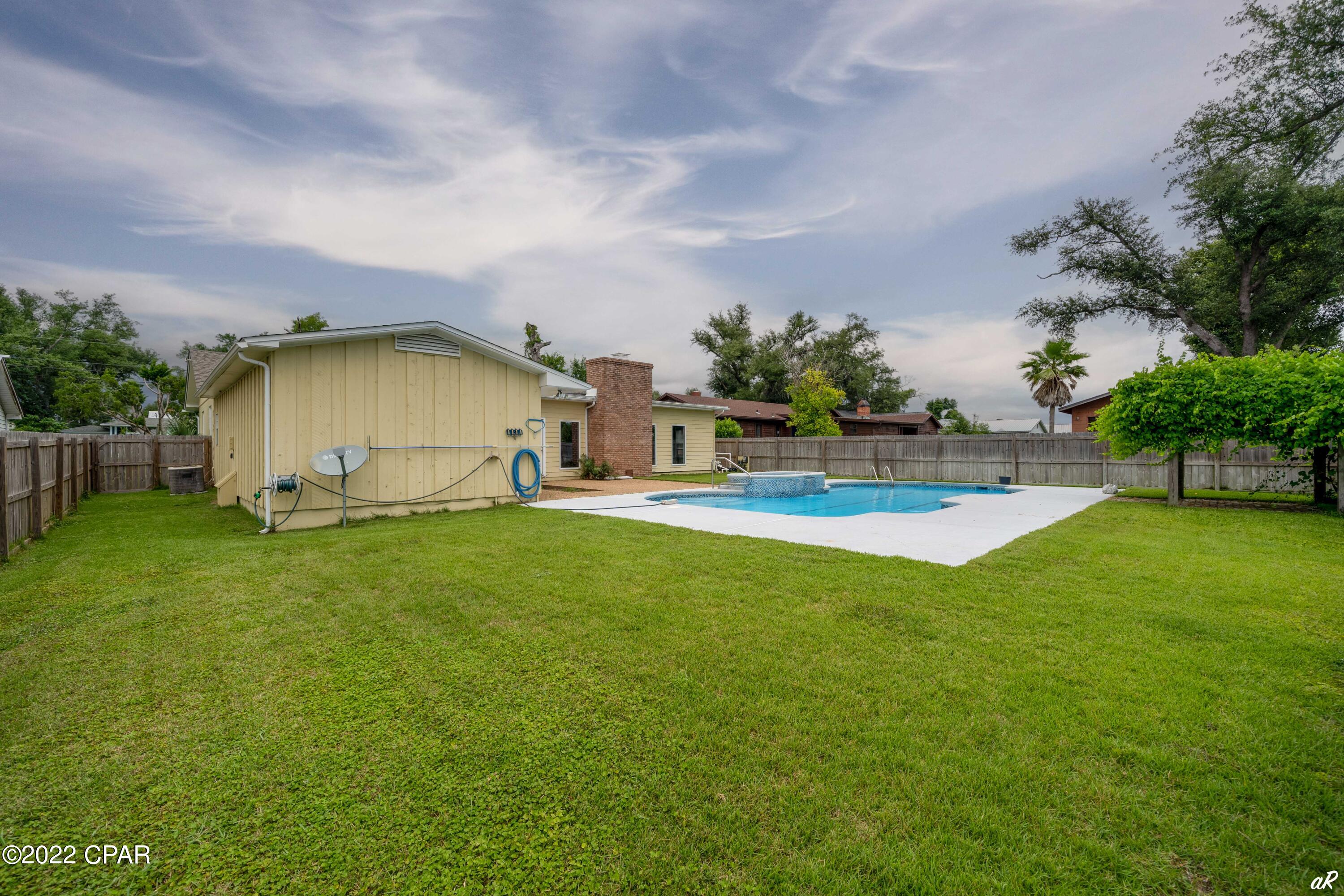 Cove Terrace 2nd Add - Residential