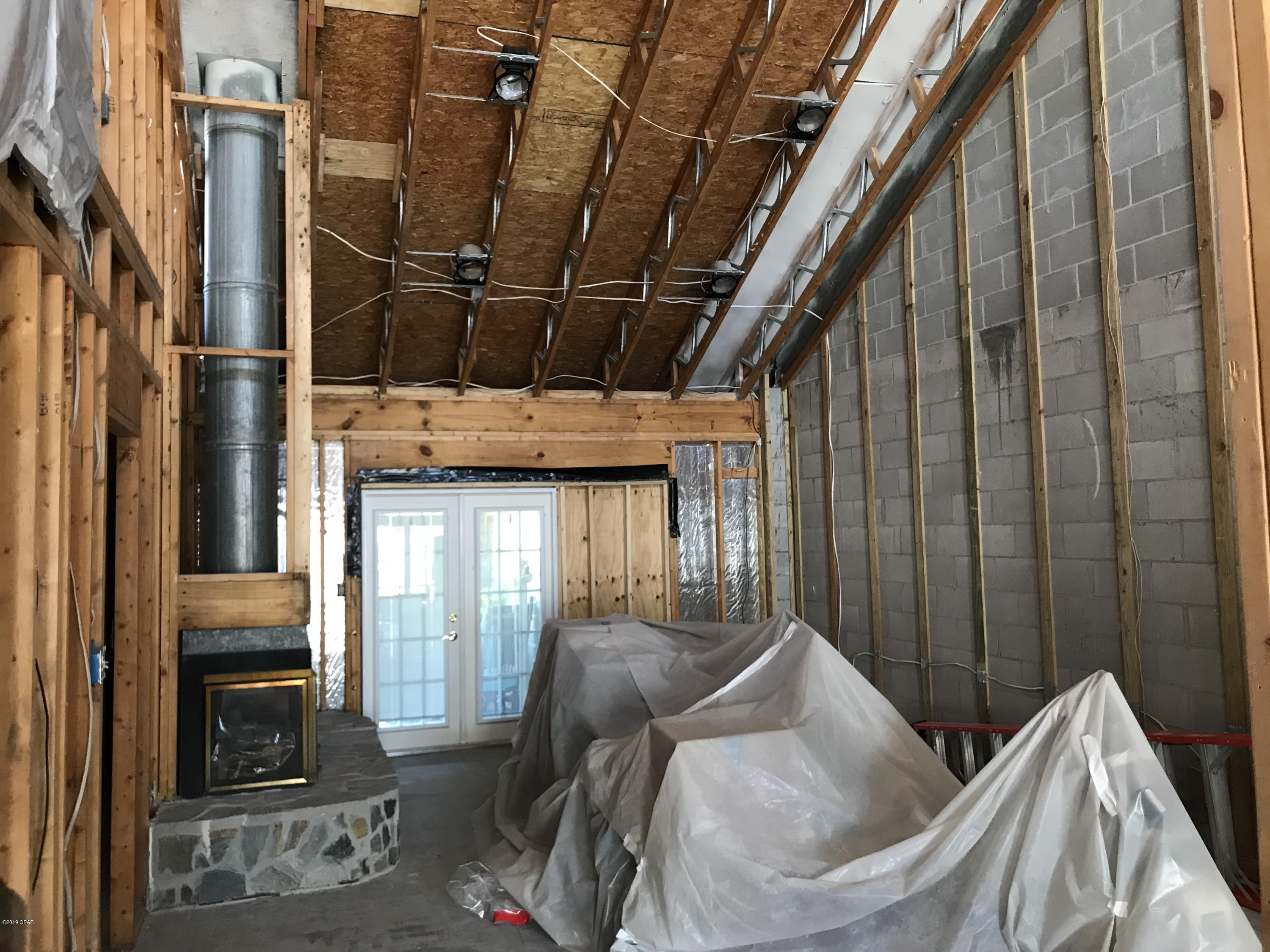 Tropical Bay - Residential