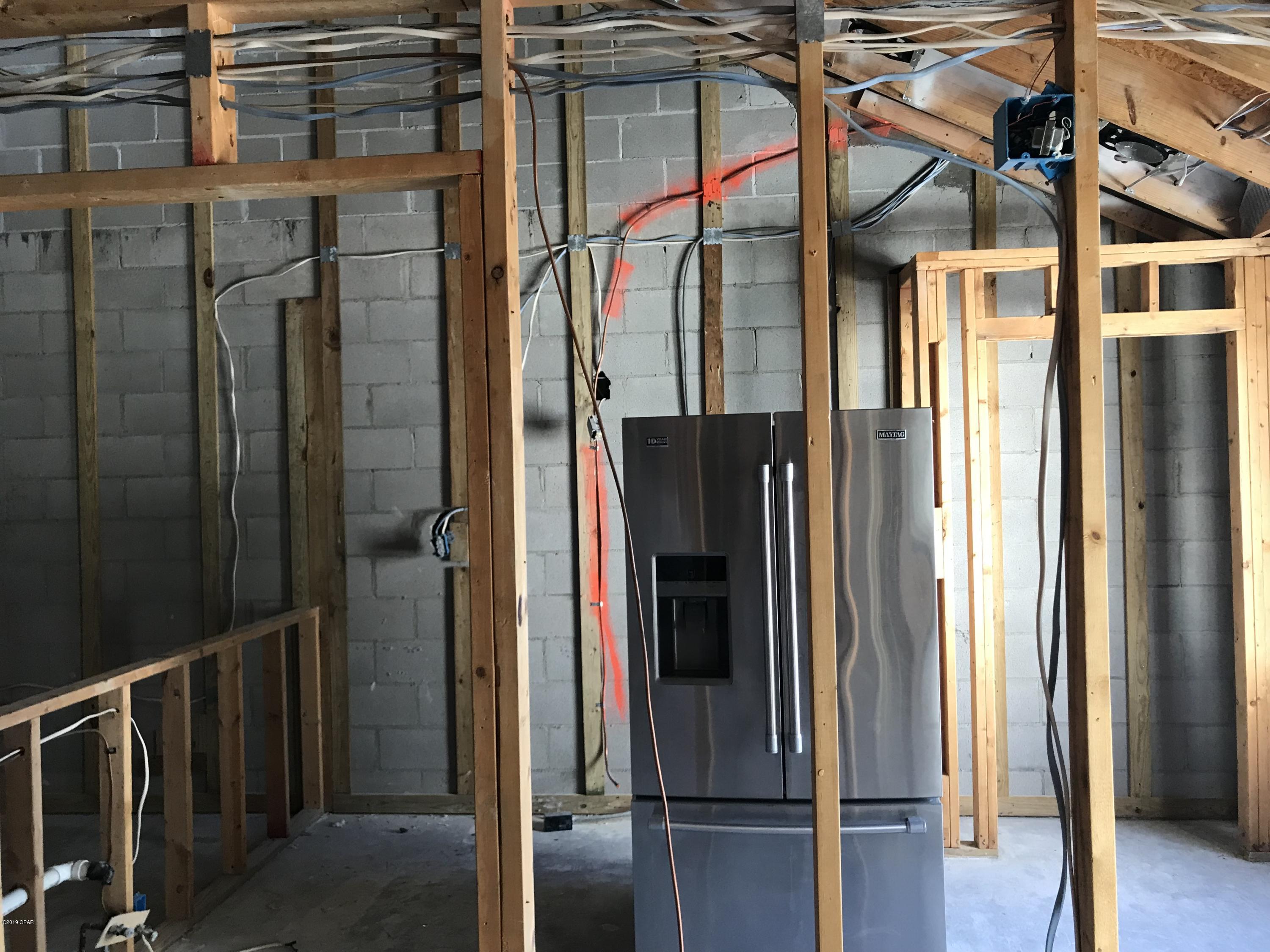 Tropical Bay - Residential