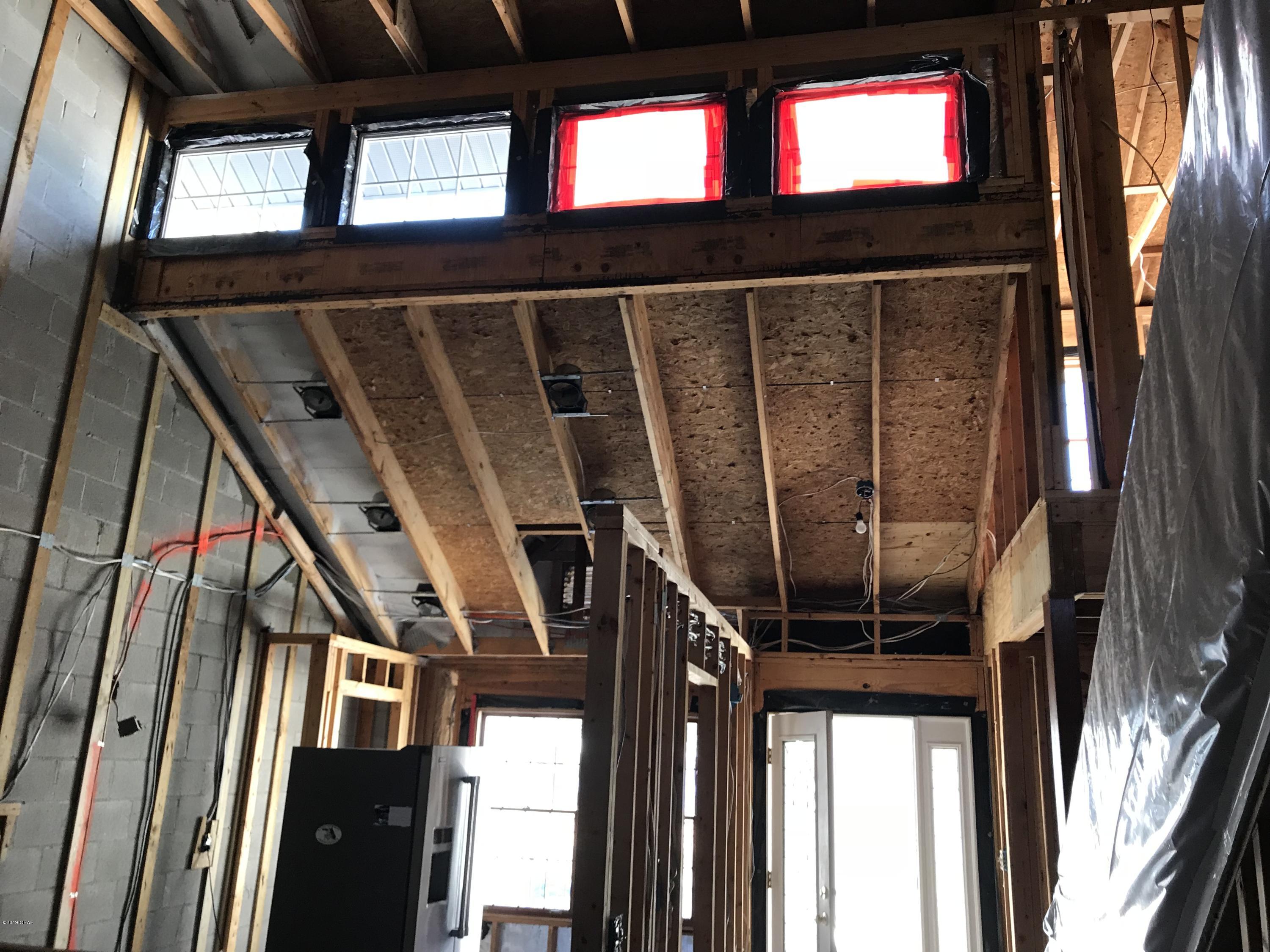 Tropical Bay - Residential