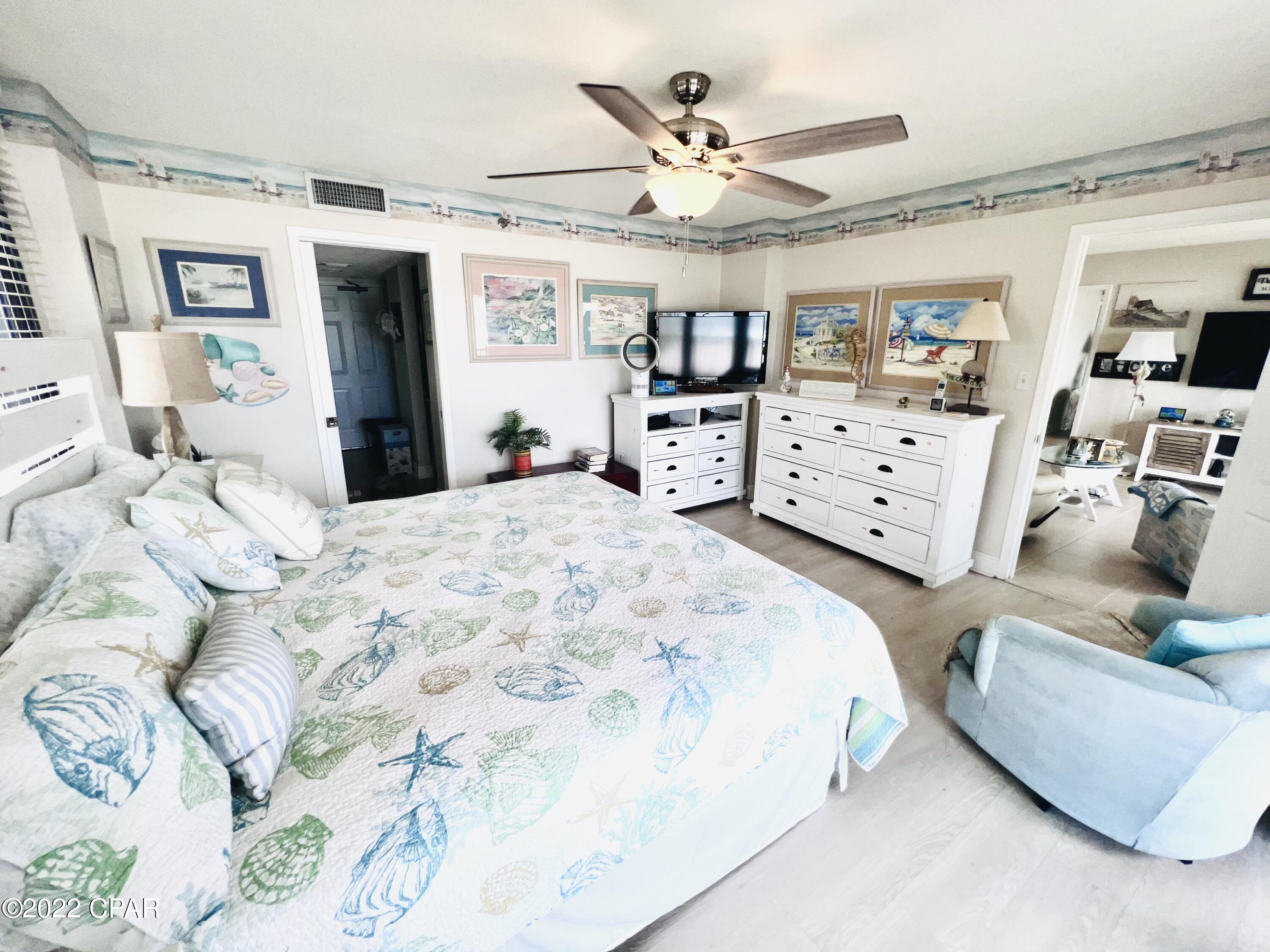 The Commodore - Residential