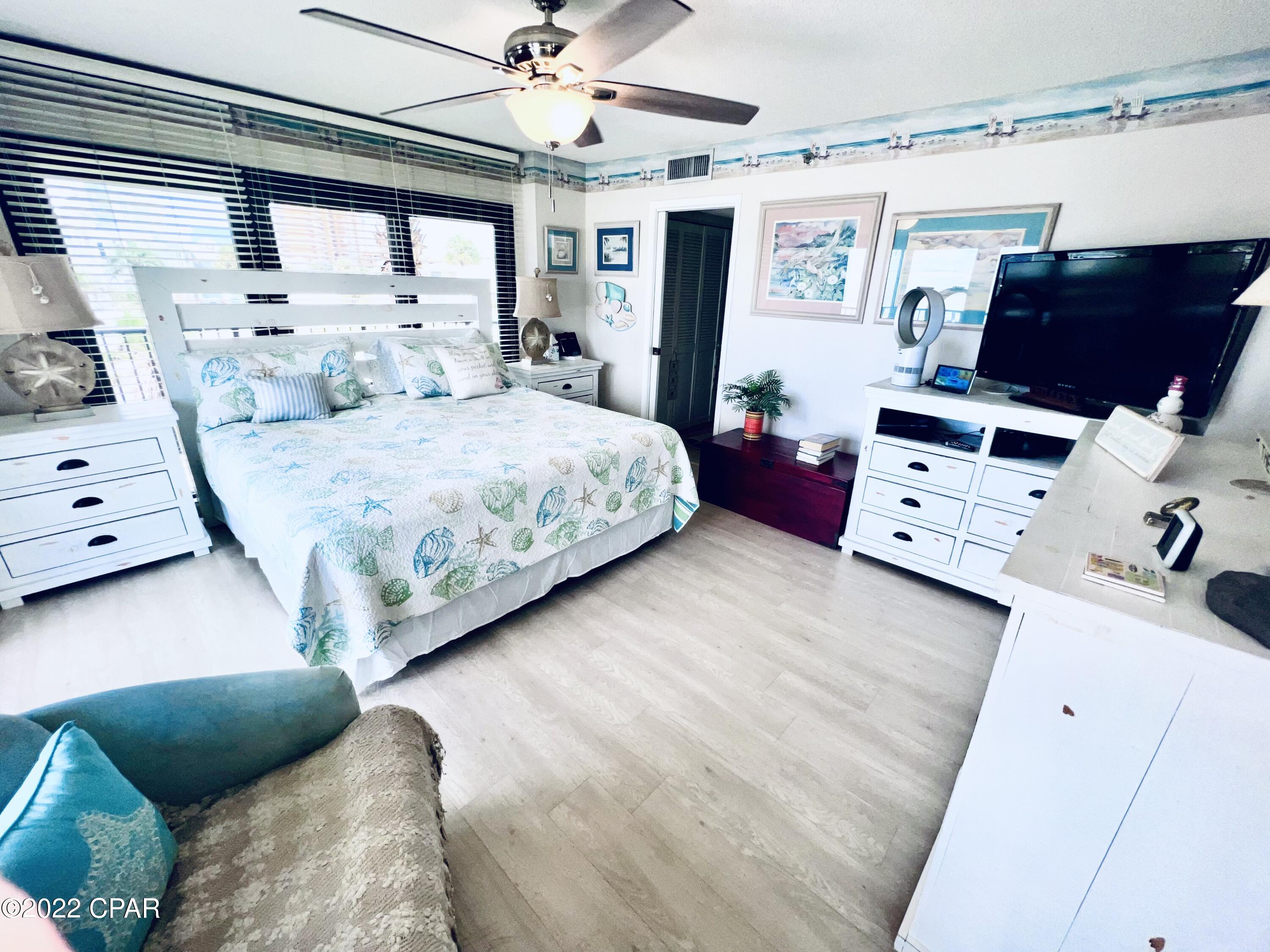 The Commodore - Residential