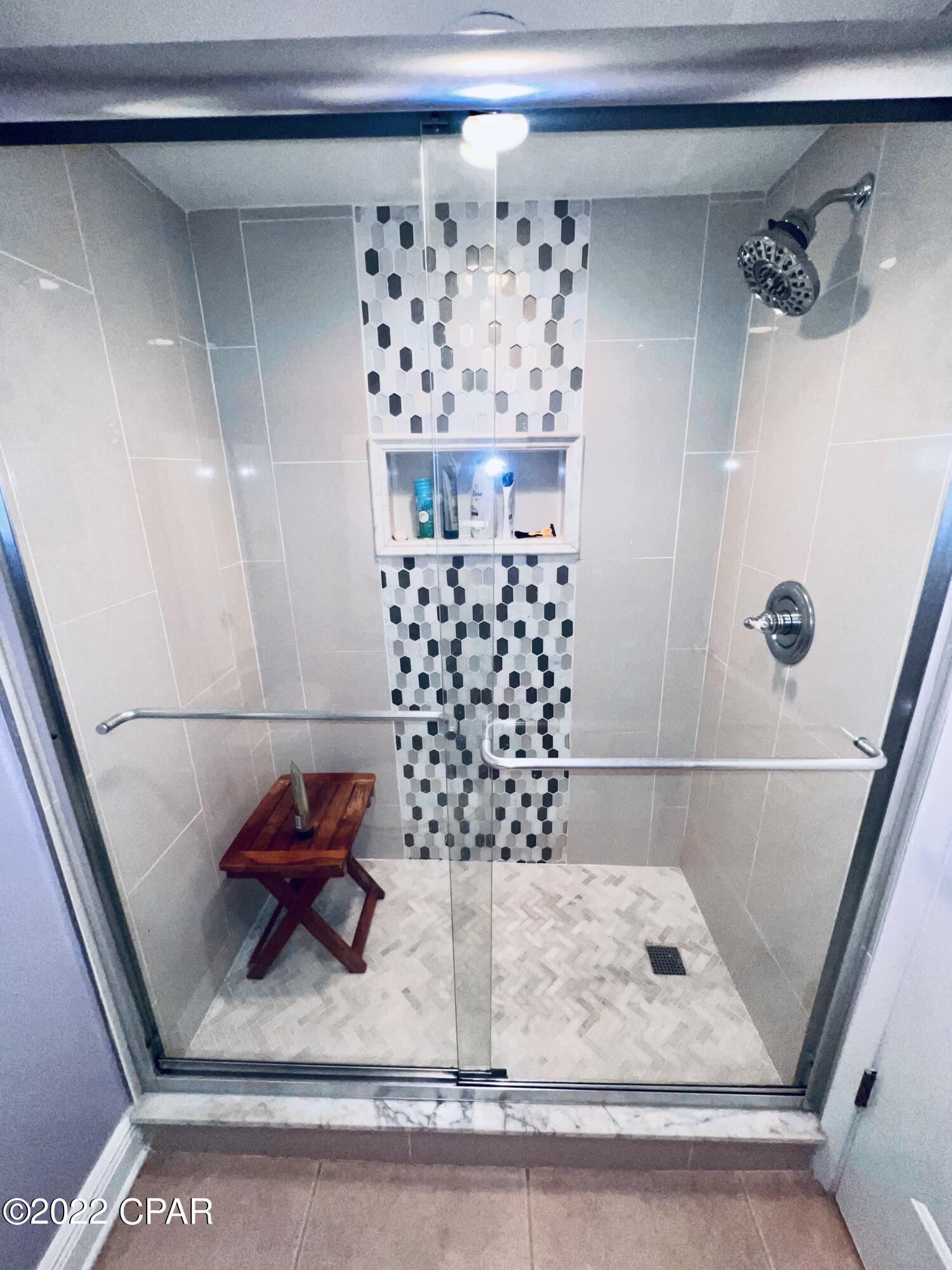 The Commodore - Residential