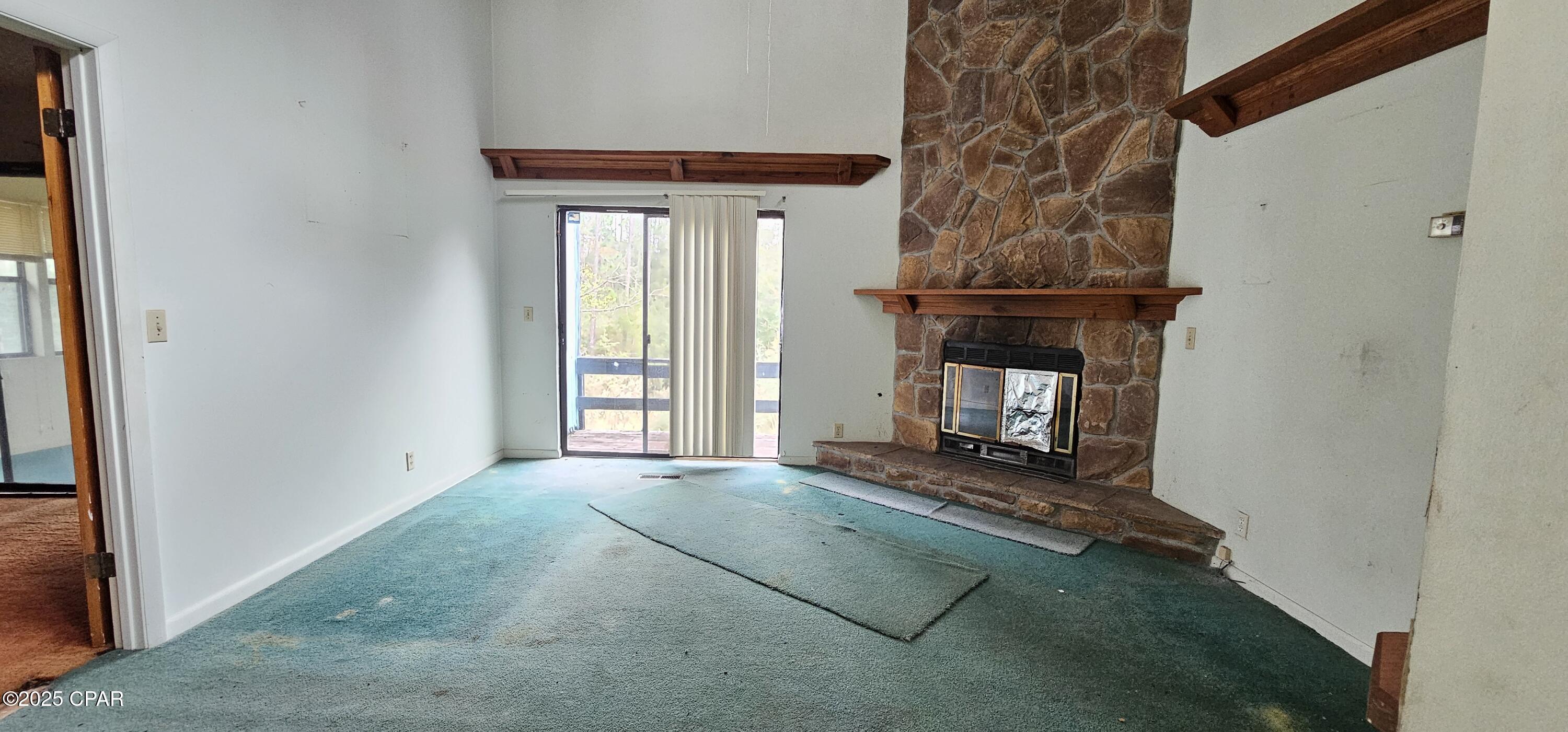 Compass Lake In The Hills - Residential