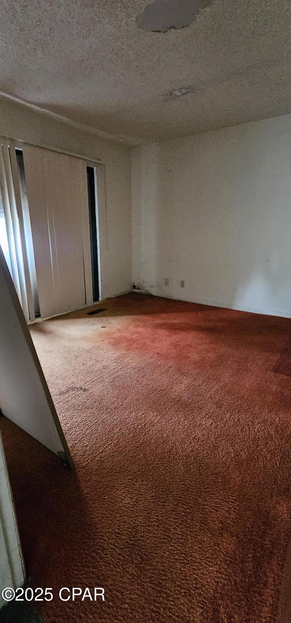 Compass Lake In The Hills - Residential