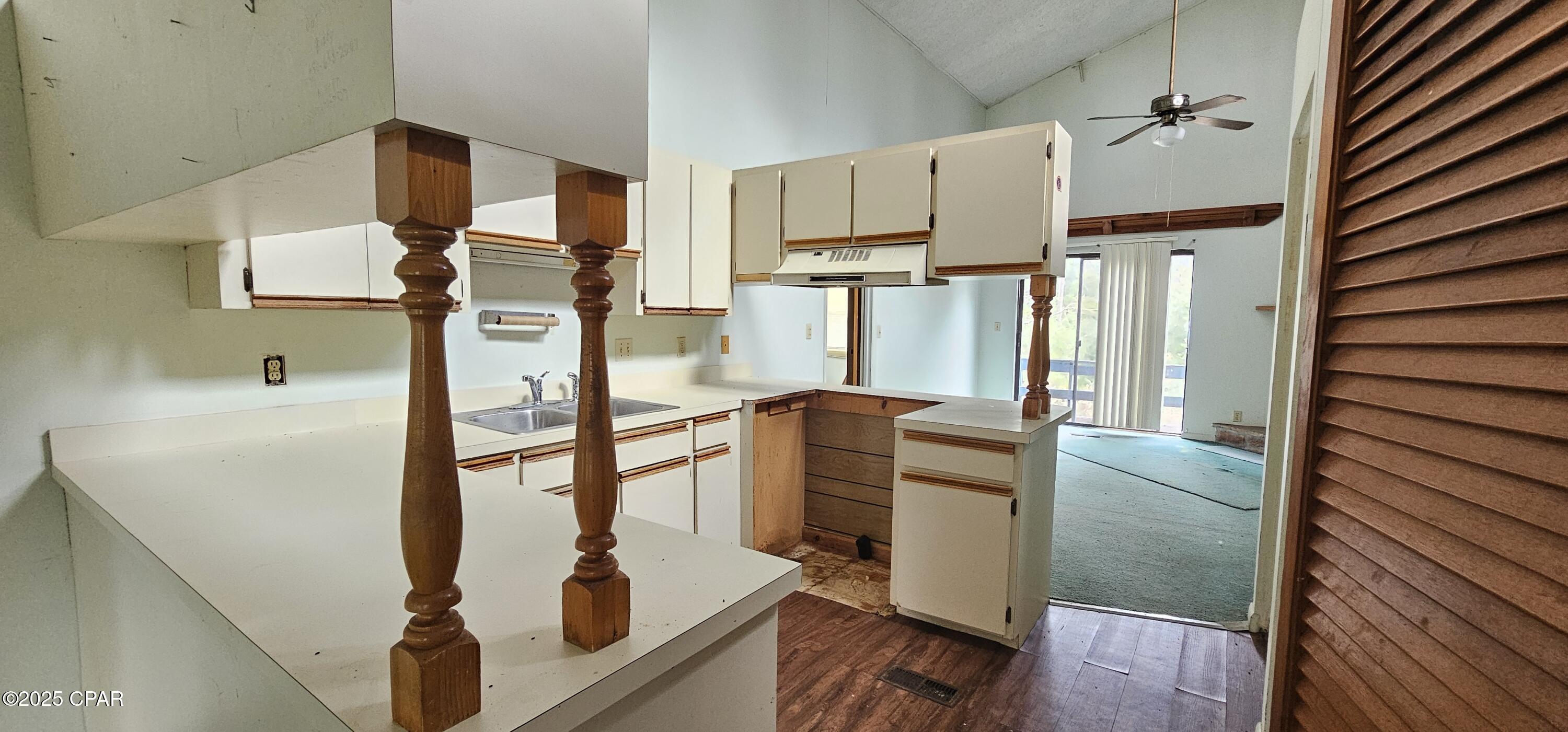 Compass Lake In The Hills - Residential