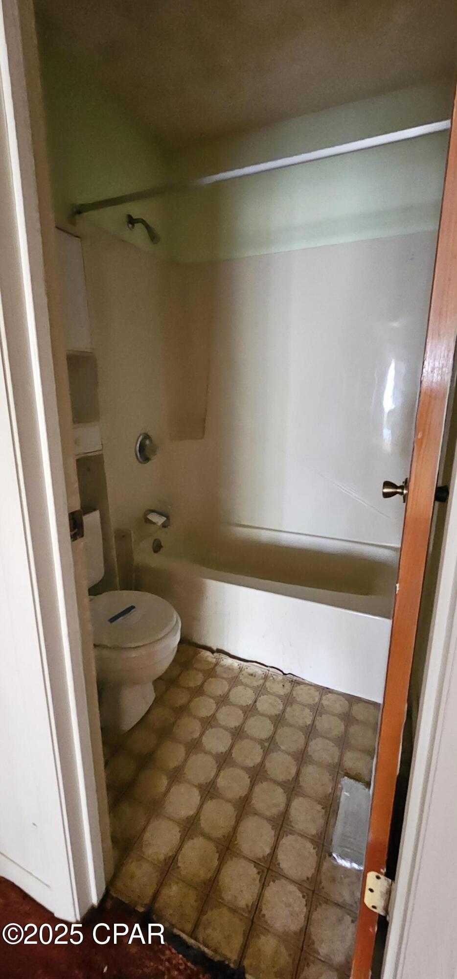 Compass Lake In The Hills - Residential