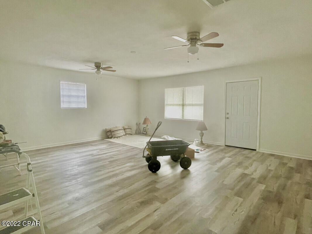 Imperial Oaks - Residential