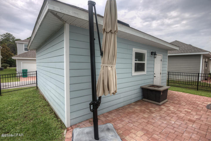 Magnolia Bay Club - Residential